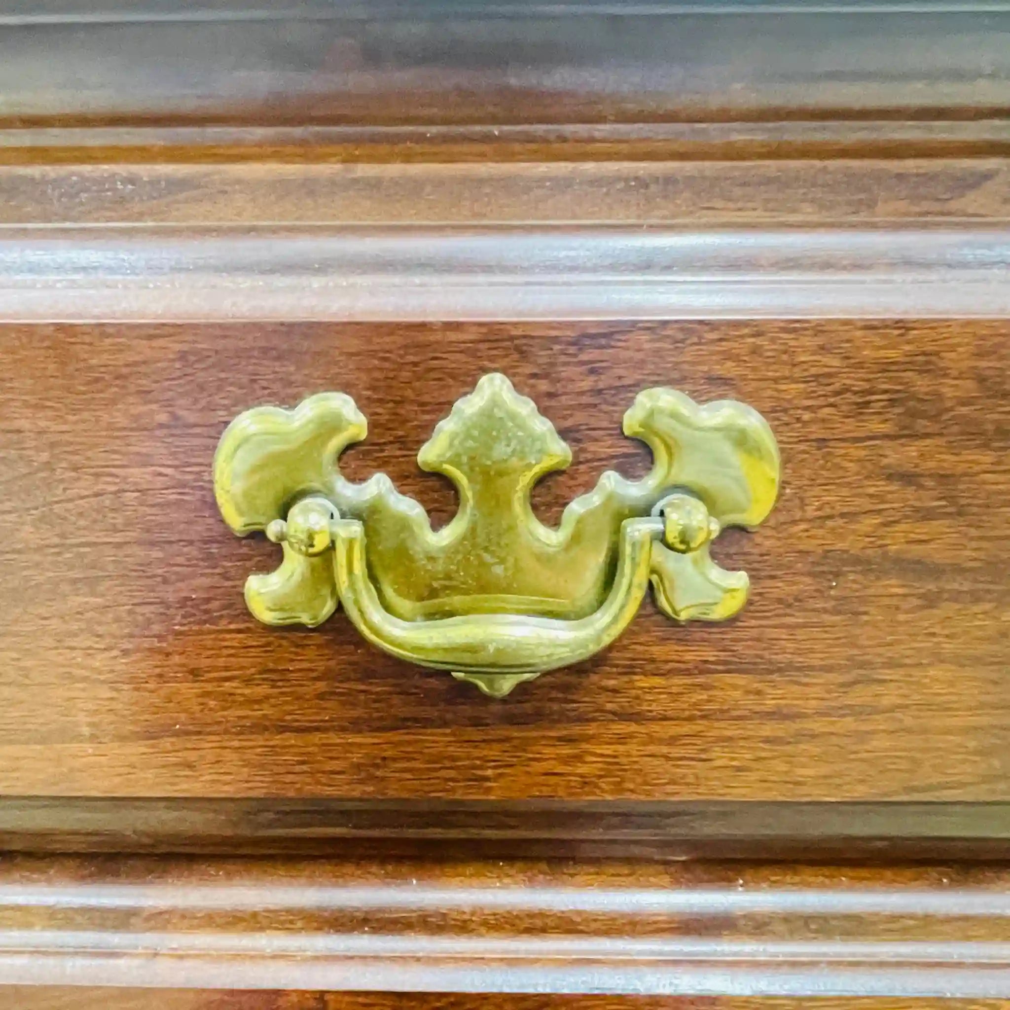 Vintage Sideboard / American Drew / Cherry Wood (Presumably from the USA) / Refinished Top