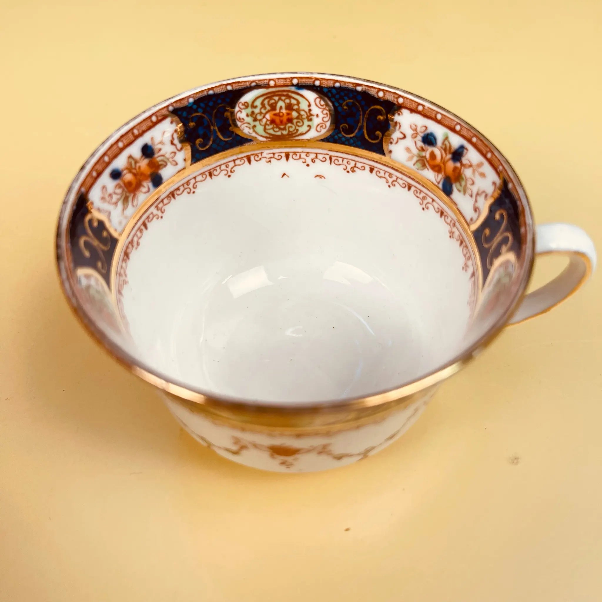 【アンティーク】プレート&ソーサー&ティーカップ3P MELBA CHINA(メルバチャイナ) / / Bone China / イギリス / /