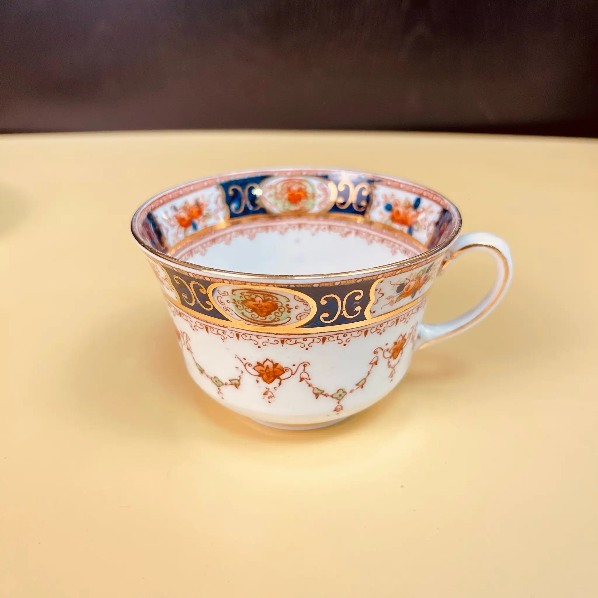 【アンティーク】プレート&ソーサー&ティーカップ3P MELBA CHINA(メルバチャイナ) / / Bone China / イギリス / /