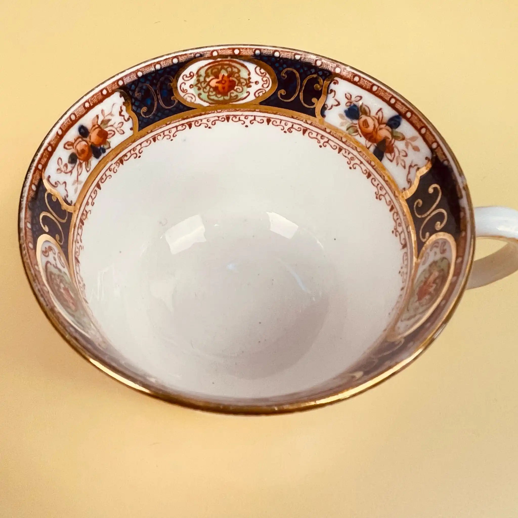 【アンティーク】プレート&ソーサー&ティーカップ3P MELBA CHINA(メルバチャイナ) / / Bone China / イギリス / /