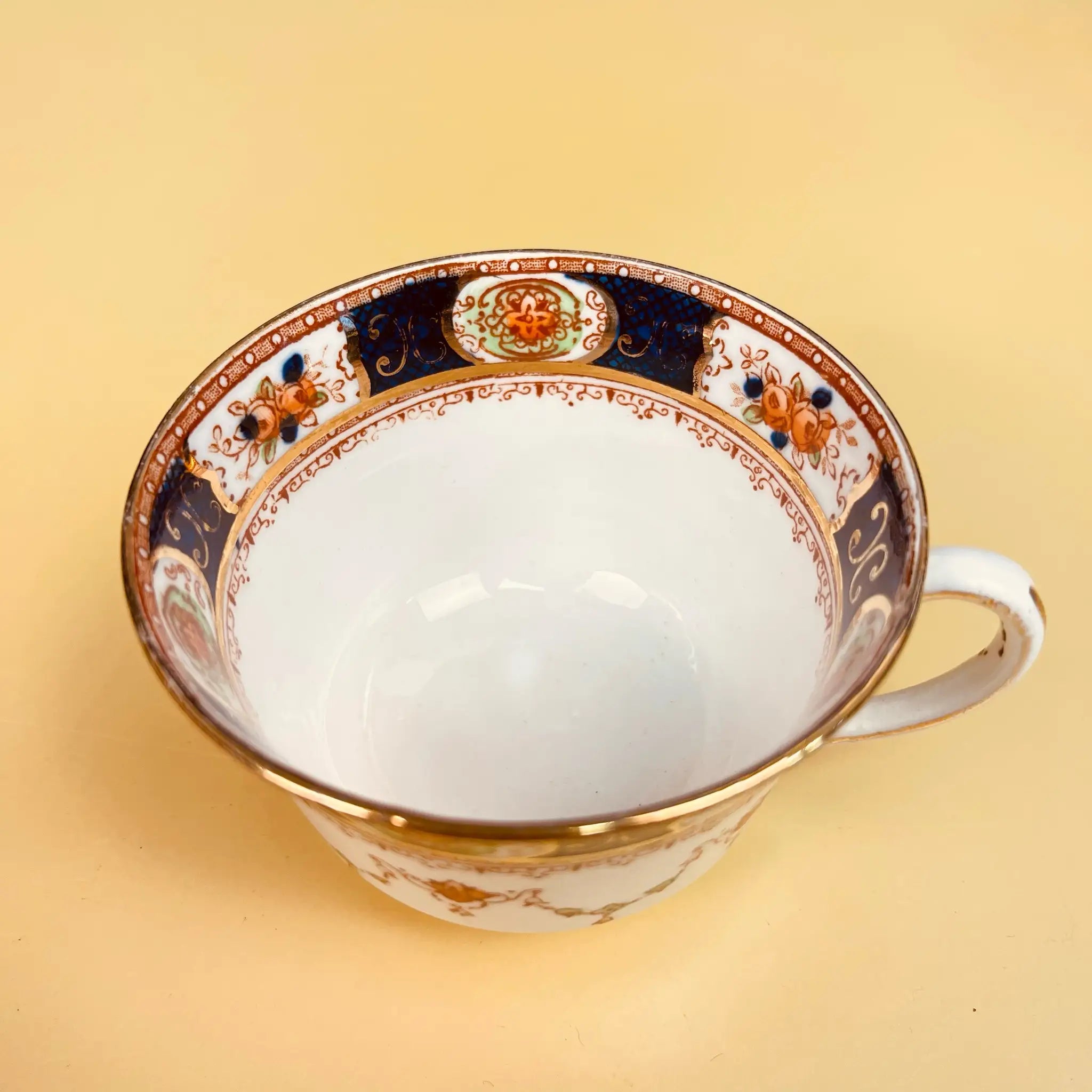 【アンティーク】プレート&ソーサー&ティーカップ3P MELBA CHINA(メルバチャイナ) / / Bone China / イギリス / /