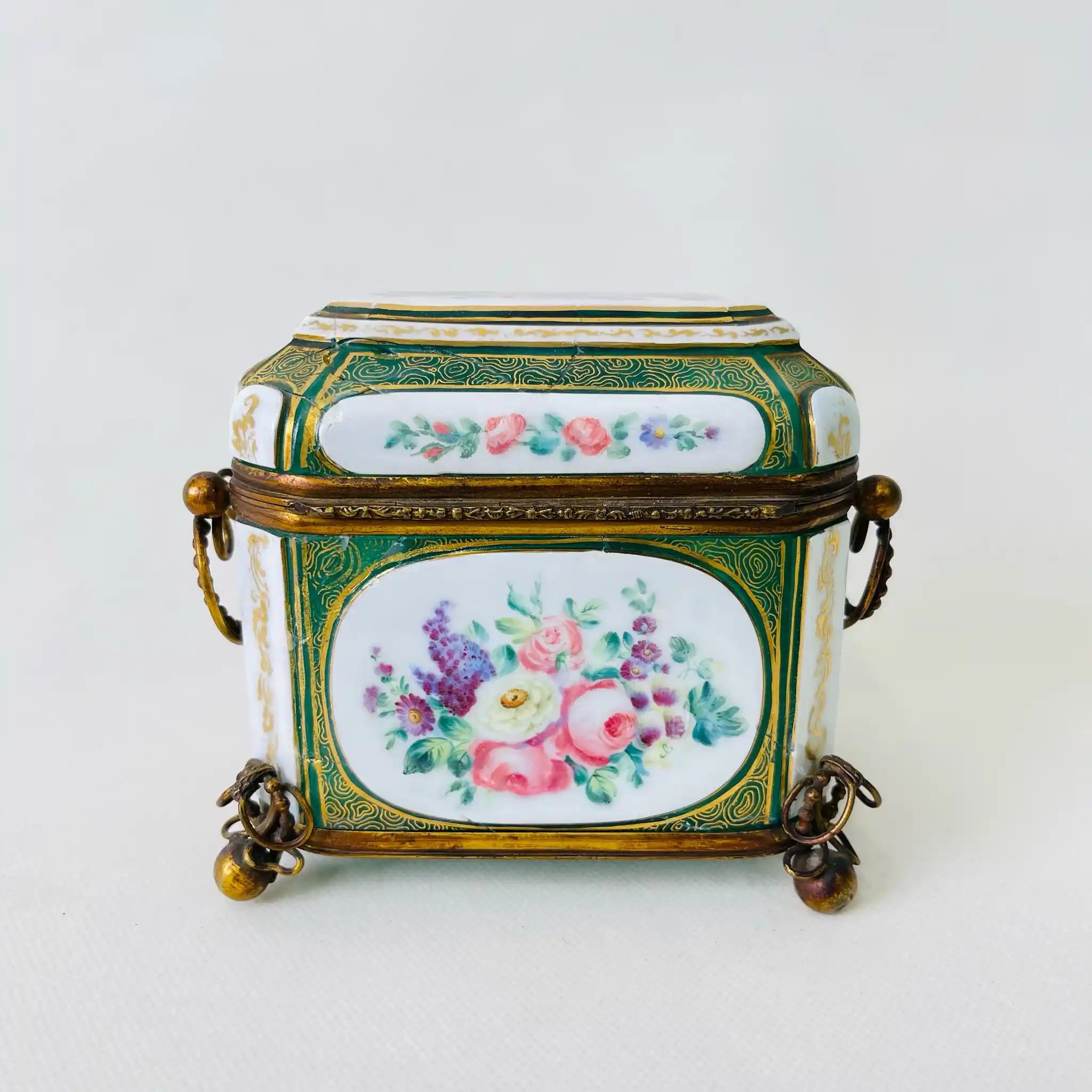 【アンティーク】 ジュエリーボックス / リモージュ磁器 / 1870年頃~1920年頃 / 磁器 / フランス / オルモル装飾