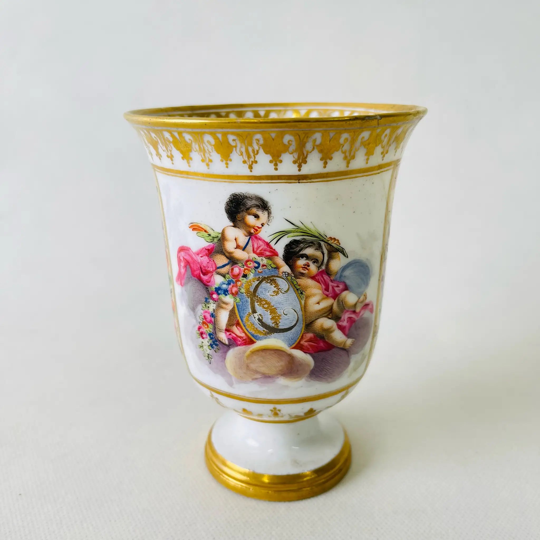 【アンティーク】 台座付き花瓶 アムール・ランフトベッヒャー / 19世紀 / 磁器 / フランス / 多色刷り 金彩エナメル リペア跡あり