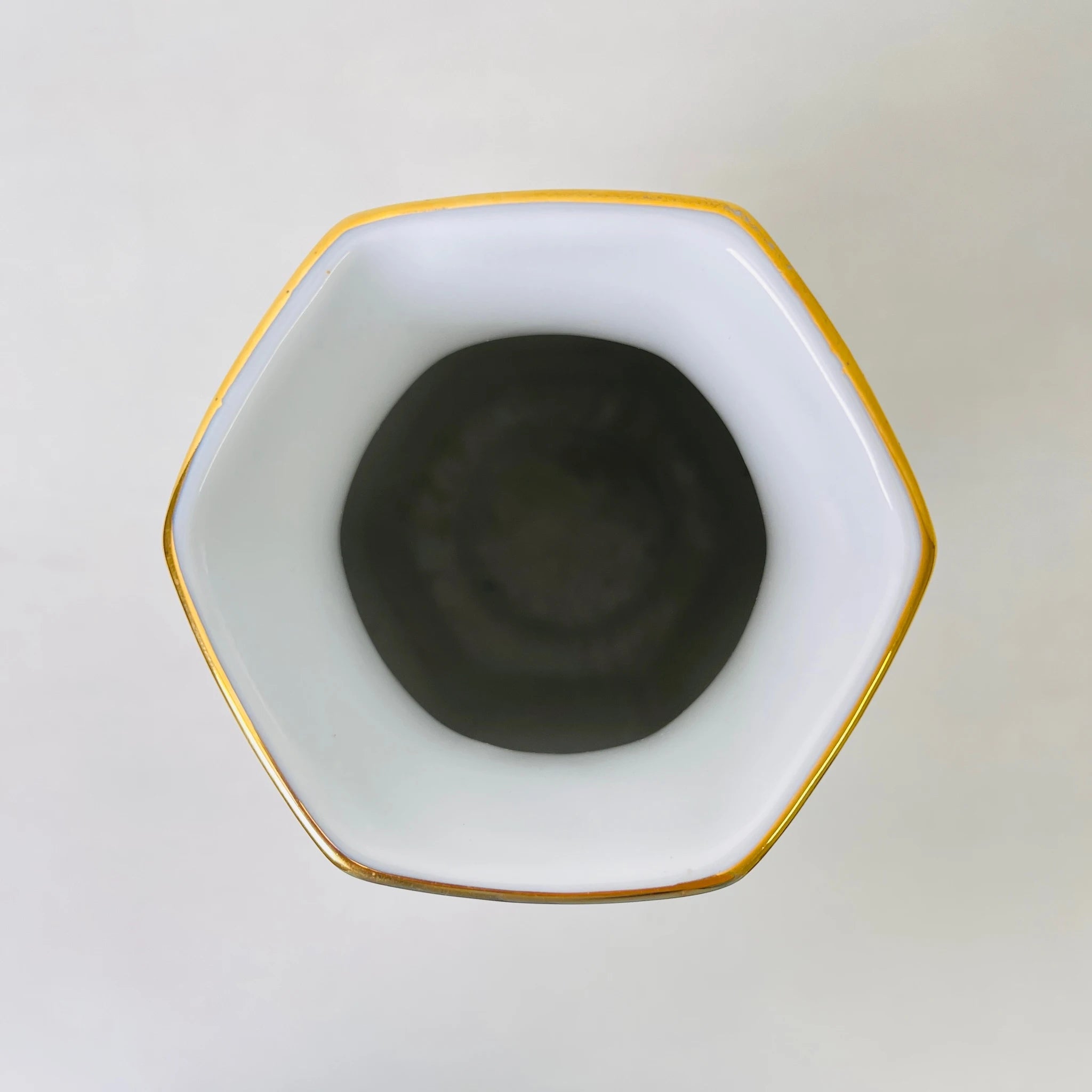 【リユース】 フラワーベース(花瓶) / KÜTAHYA PORSELEN(キュタフヤ・ポルセレン) / Seda(セダ)シリーズ / 2003年 / 陶磁器 / トルコ / ハンドメイド 唐草模様