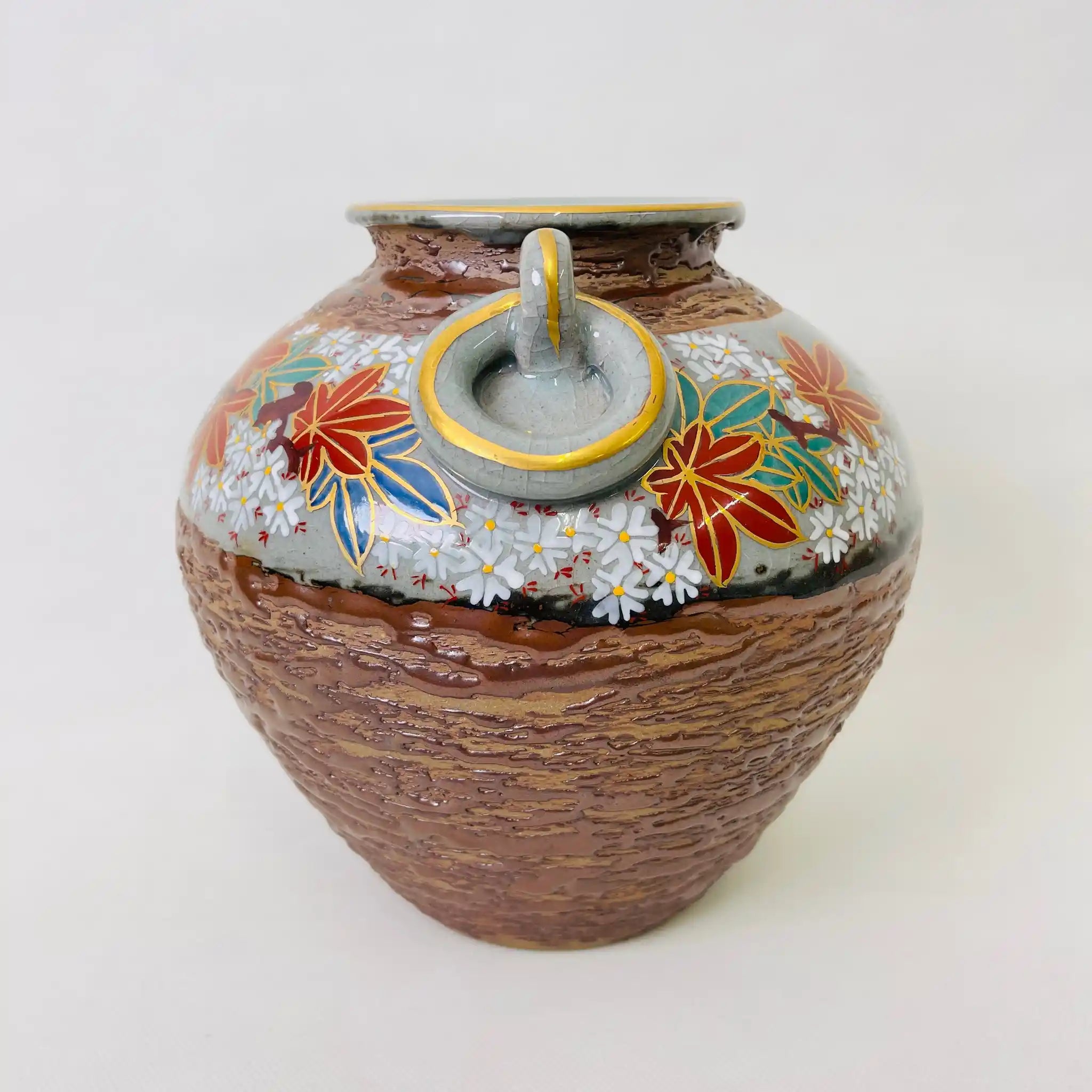 【骨董品】 花瓶(フラワーベース) / 松皮窯 大澤久次郎 / 犬山焼 雲錦手 / 陶器 / 日本 /  金彩色絵 花紅葉文 / 箱付き