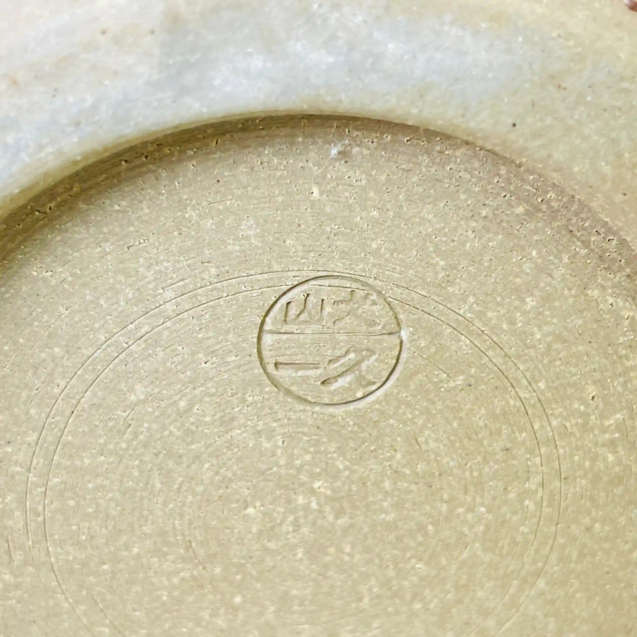 【骨董品】 花瓶(フラワーベース) / 松皮窯 大澤久次郎 / 犬山焼 雲錦手 / 陶器 / 日本 /  金彩色絵 花紅葉文 / 箱付き