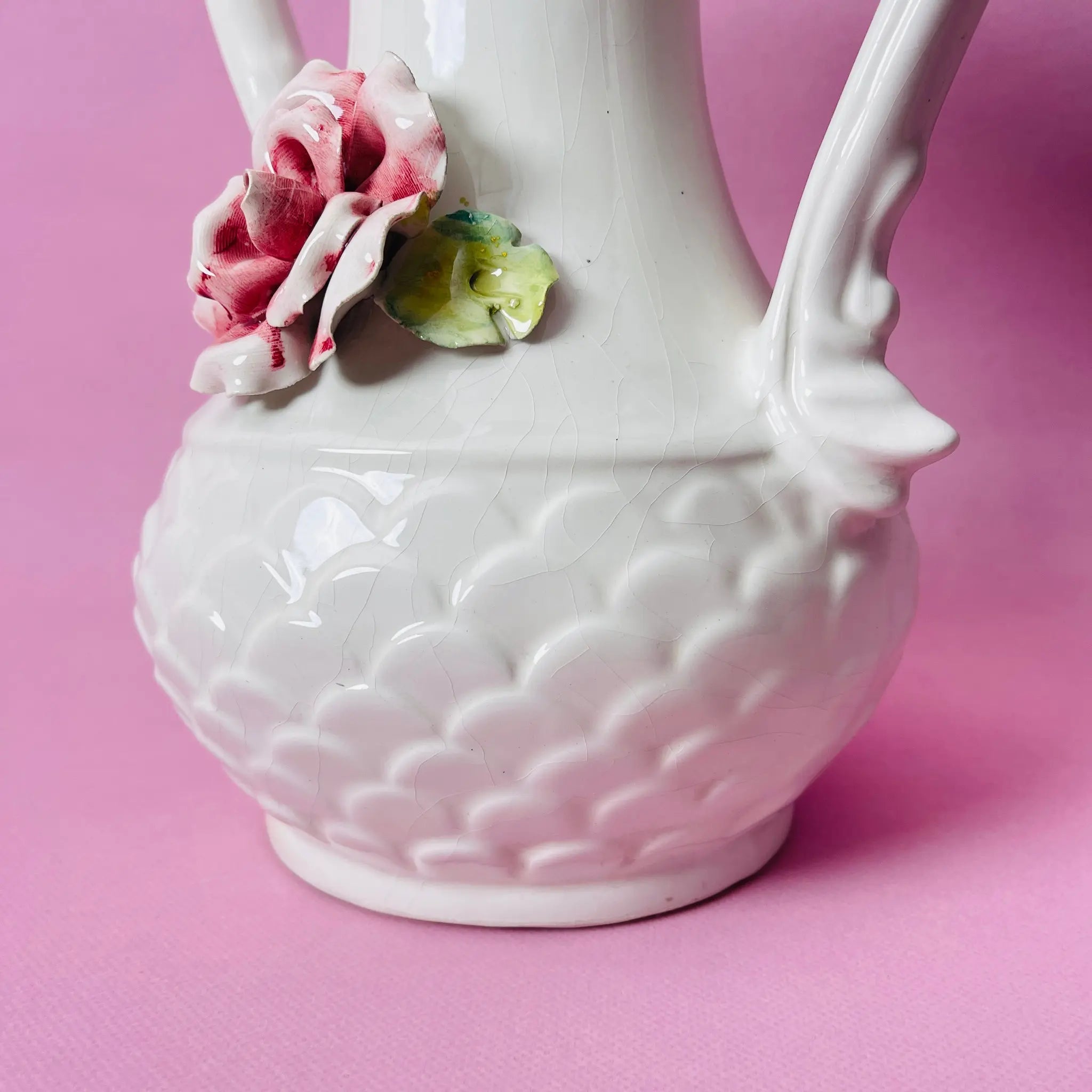 【リユース】 フラワーベース / Capodimonte(カポディモンテ) / 陶器 / イタリア / エンボス加工