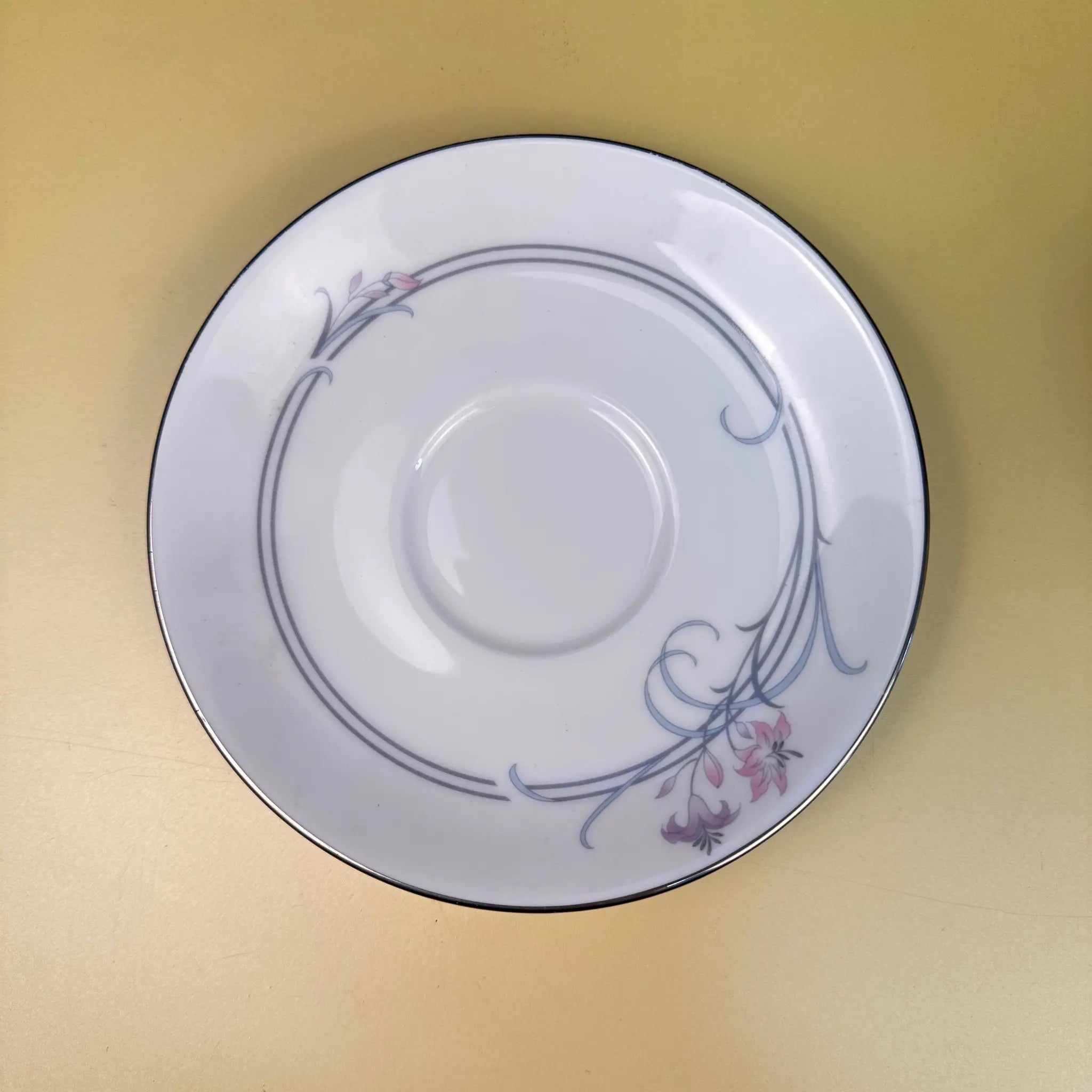 【アンティーク】 ミニティーカップ&ソーサーセット / Royal Doulton(ロイヤル ドルトン) / Allegro(アレグロ) / Fine Bone China  / イギリス