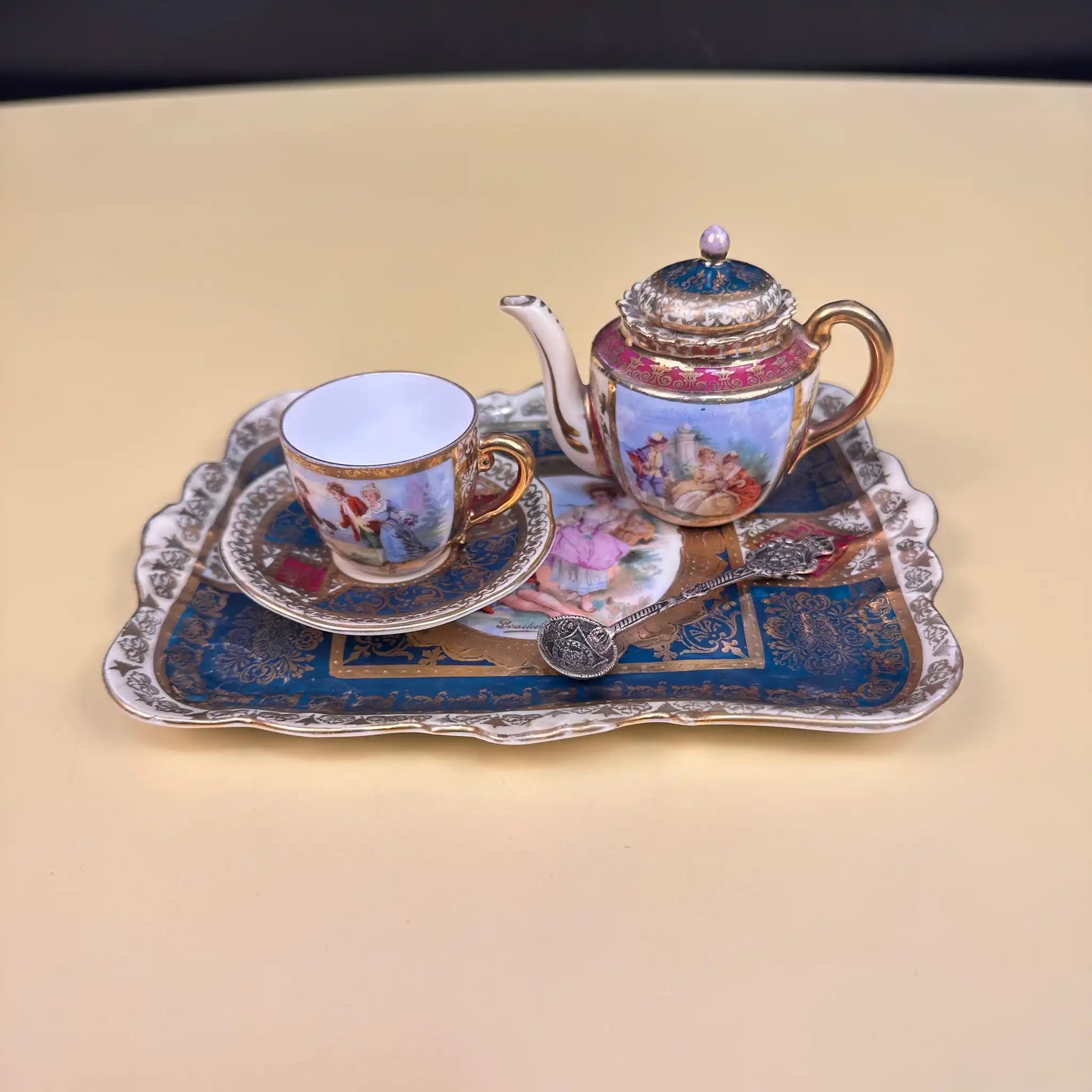 【アンティーク】 ミニティーカップ&ポット&ソーサーセット /  ミニスプーン付き5P イギリス直輸入