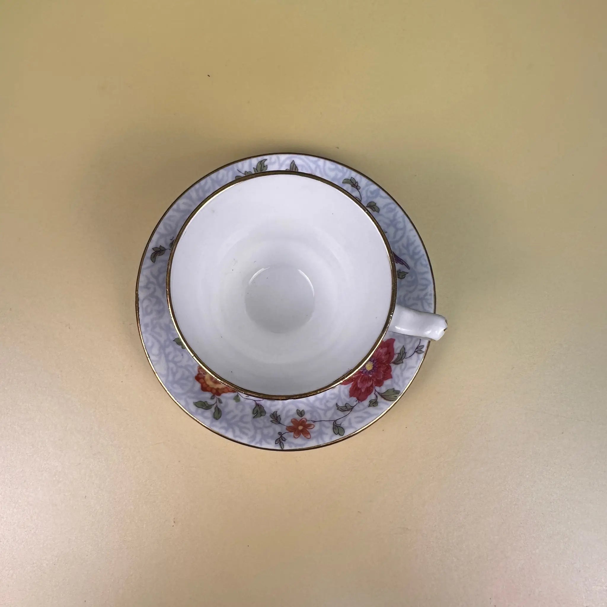【アンティーク】 ミニティーカップ&ソーサーセット / Crown Staffordshire(クラウンスタッフォードシャー) / Fine Born China / イギリス