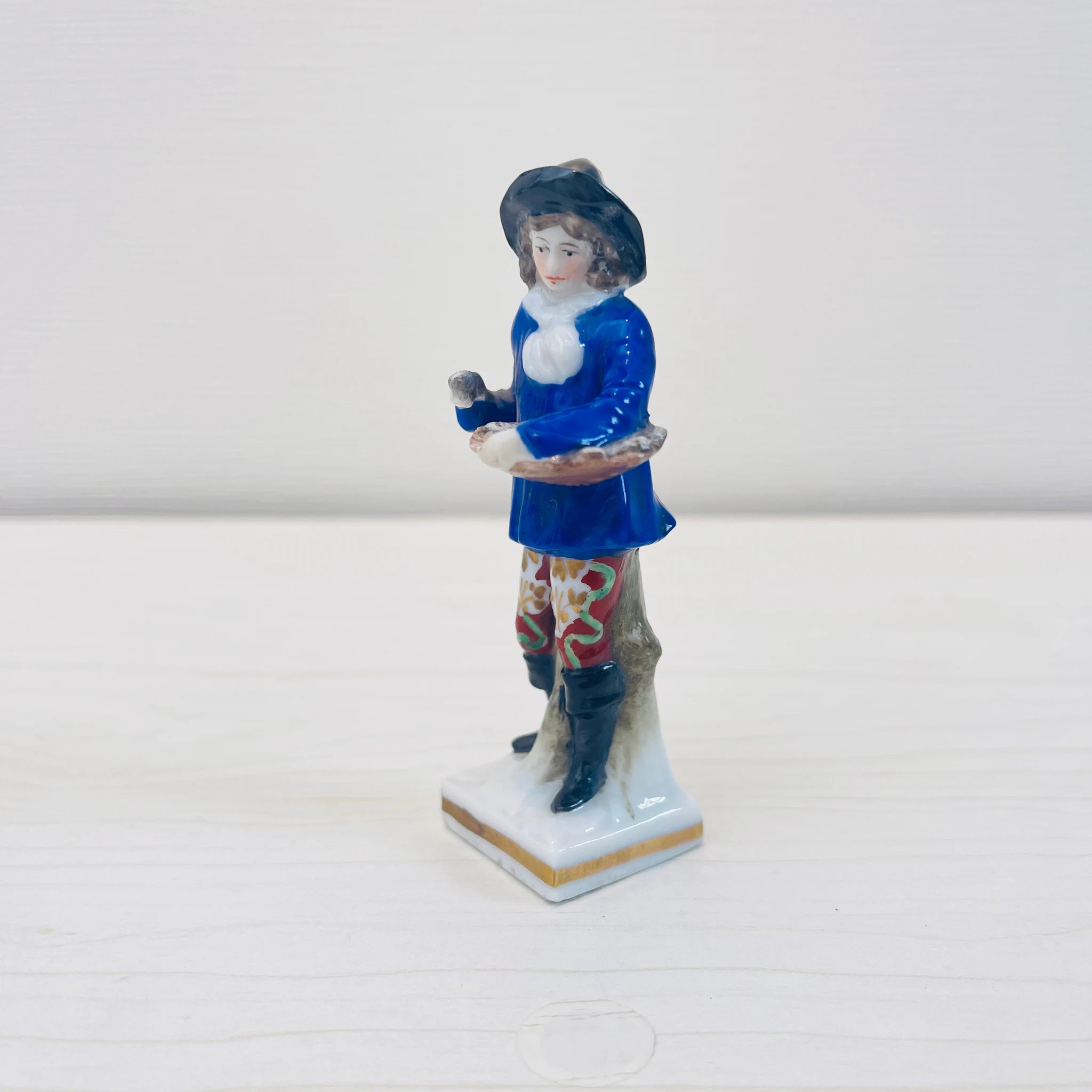 【アンティーク】 フィギュリン(磁器人形) / 19世紀以降 / イギリス