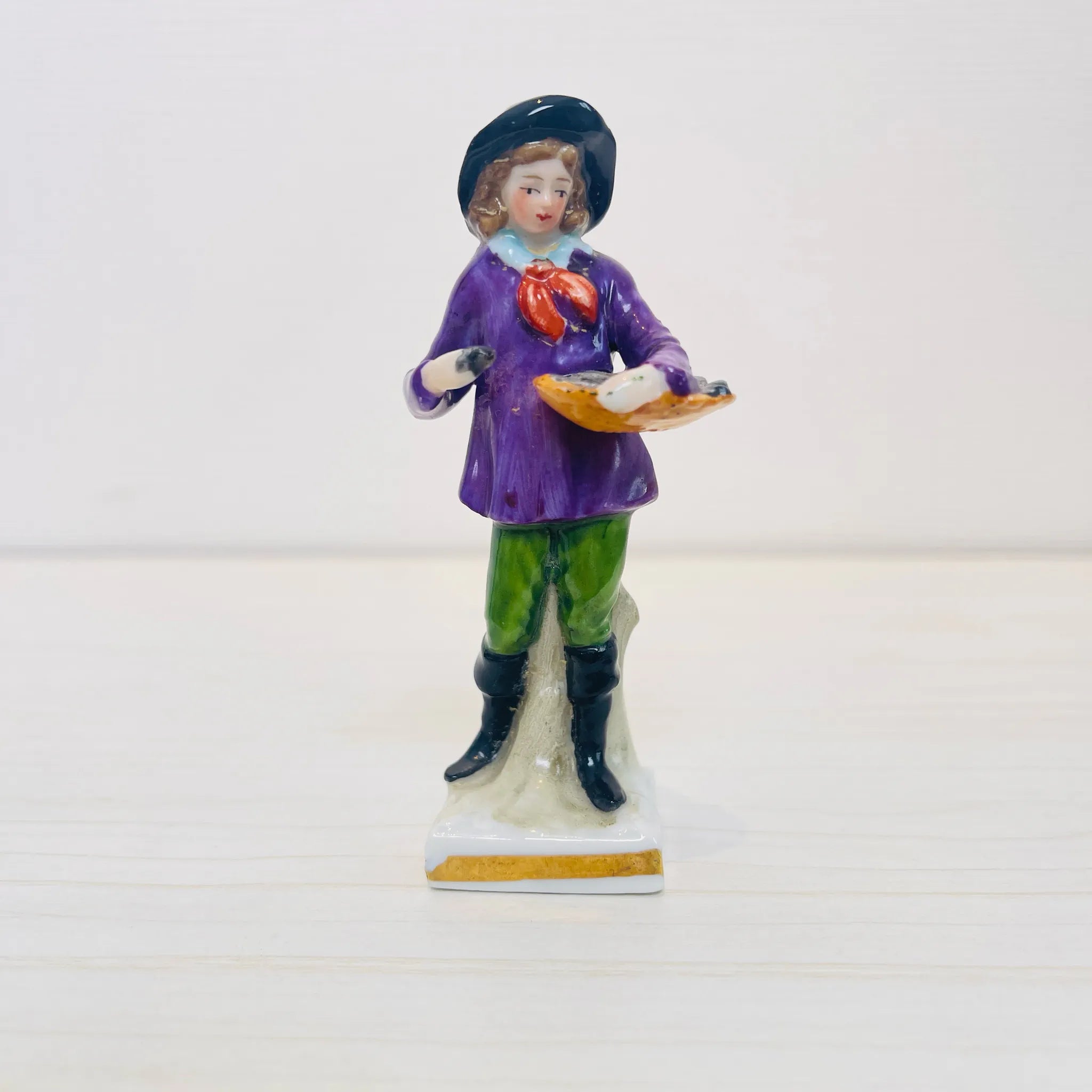 【アンティーク】 フィギュリン(磁器人形) / 19世紀以降 / イギリス