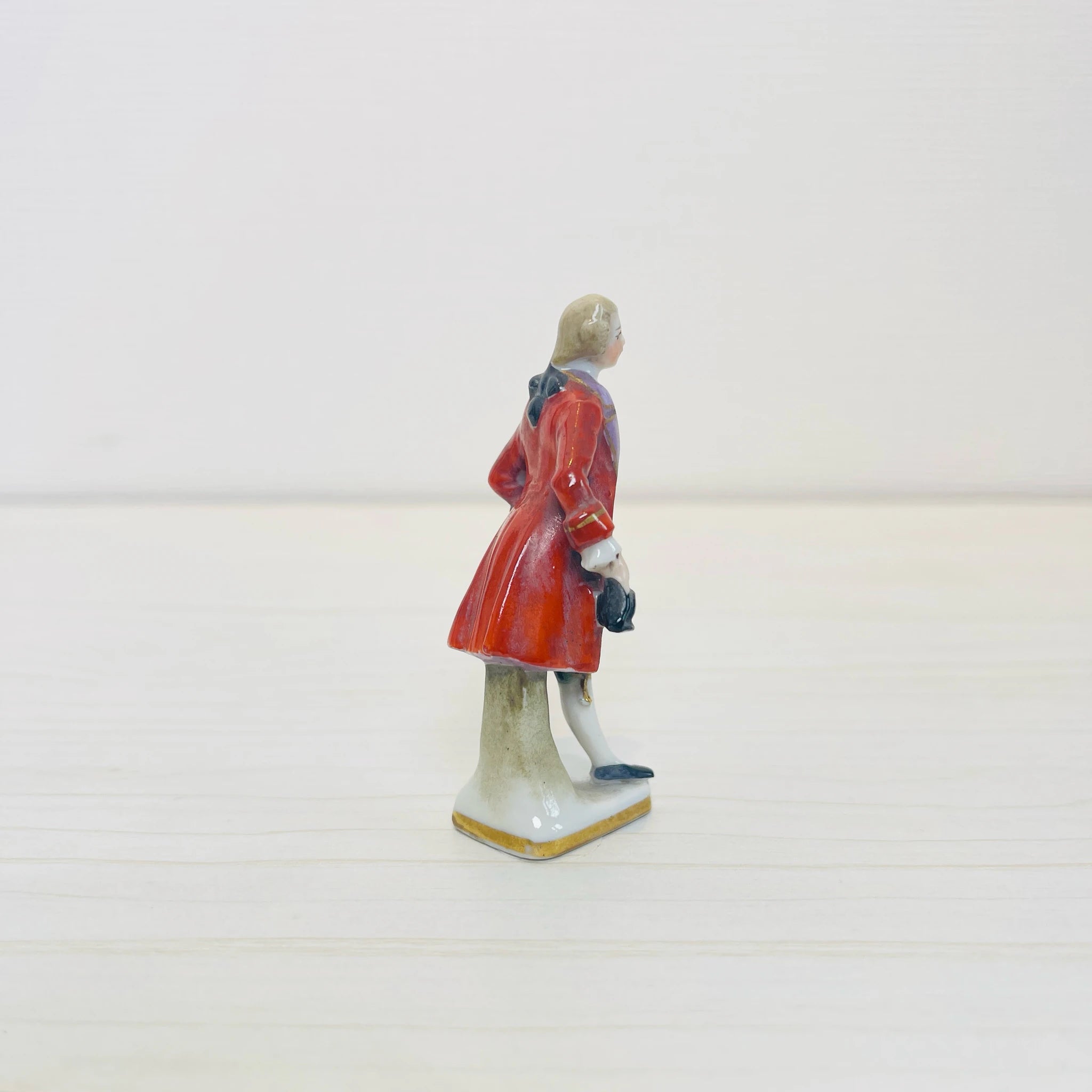【アンティーク】 フィギュリン(磁器人形) / 19世紀以降 / イギリス