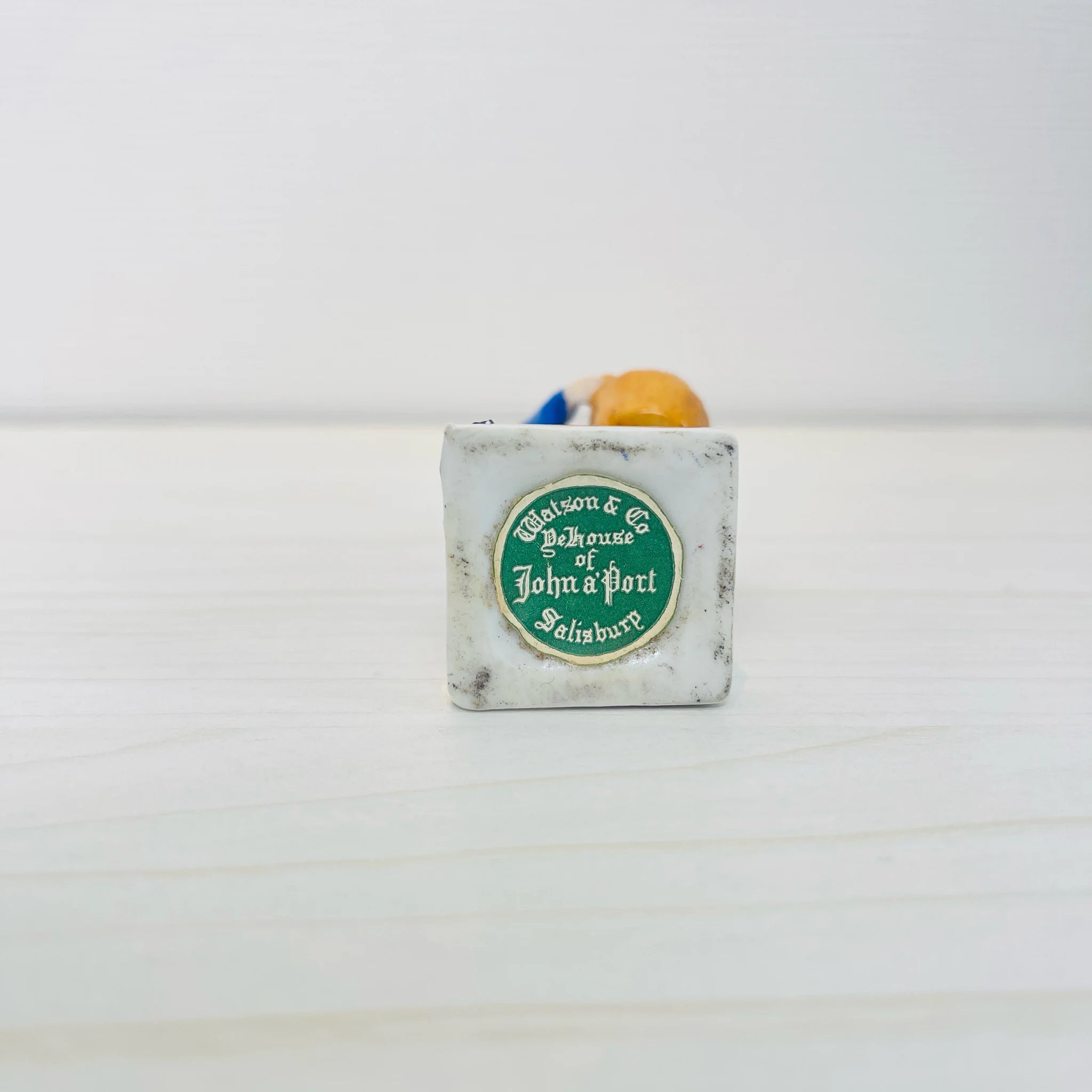 【アンティーク】 フィギュリン(磁器人形) / Watson & Co / Delhouse of John'a Port Salisbury / 19世紀以降 / イギリス / Watson&Co