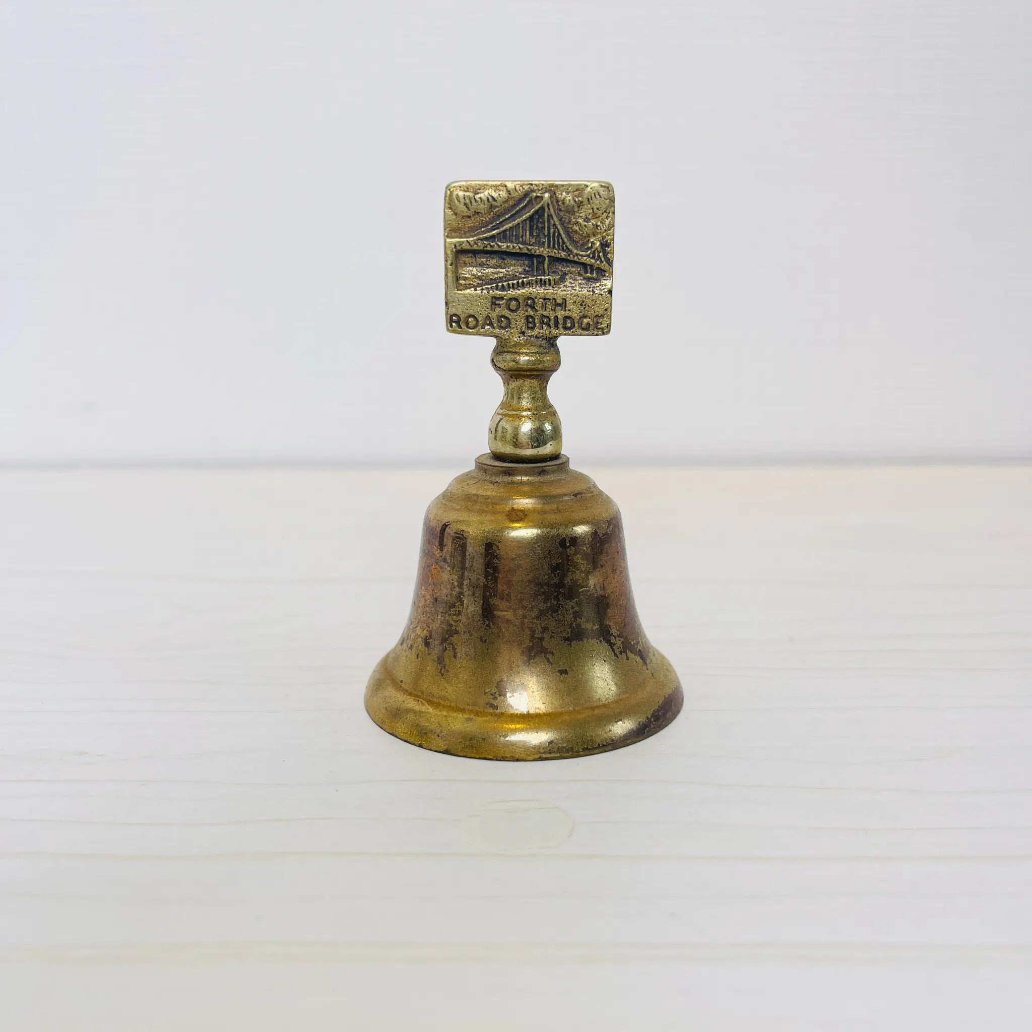 【アンティーク】 真鍮製ミニチュアフィギュア / ベル フォースロードブリッジ / 真鍮 / イギリス直輸入