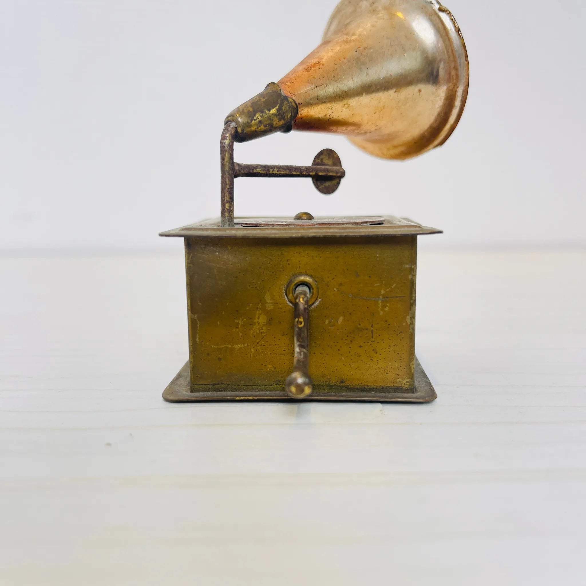 【アンティーク】 真鍮製ミニチュアフィギュア / ラッパ蓄音機 レコード / 真鍮