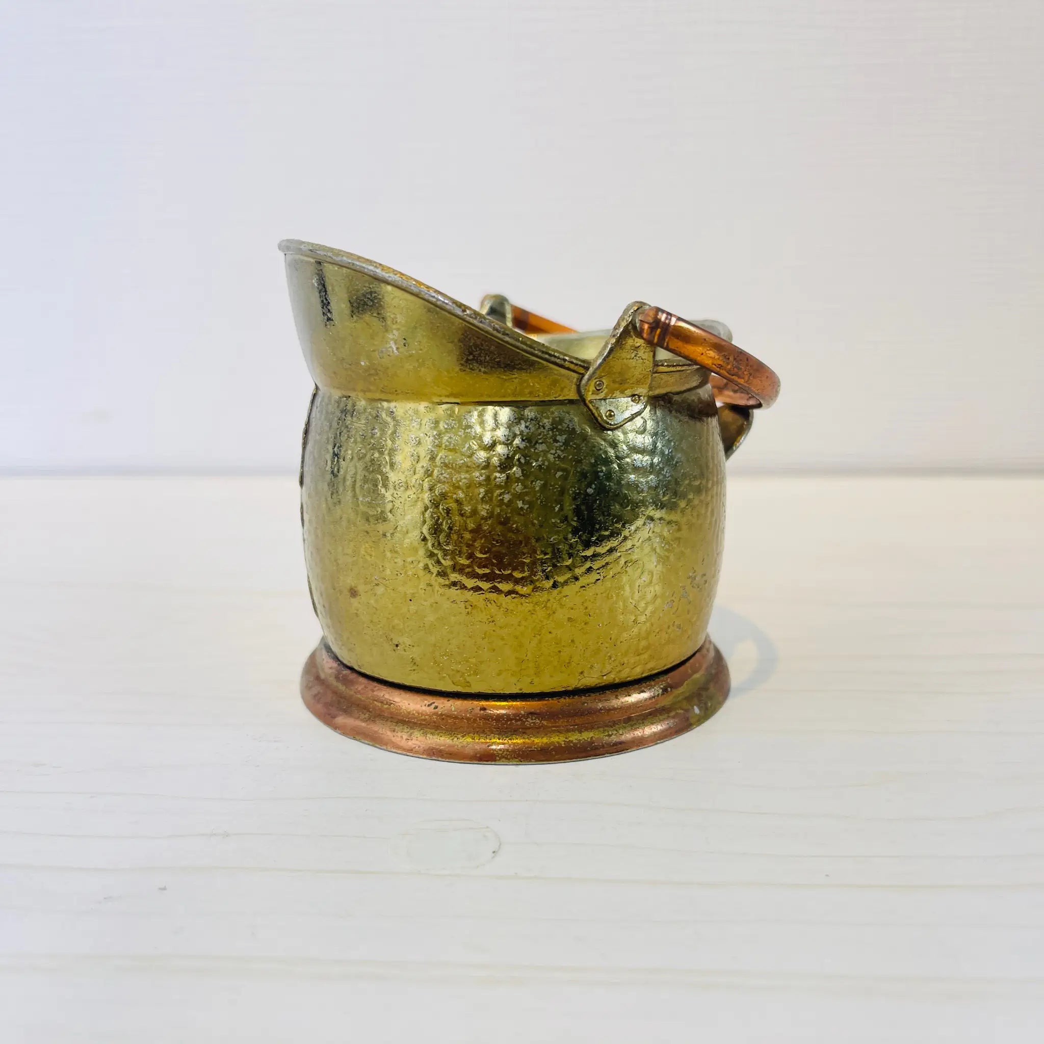 【アンティーク】 真鍮製ミニチュアフィギュア / バケツ / 真鍮