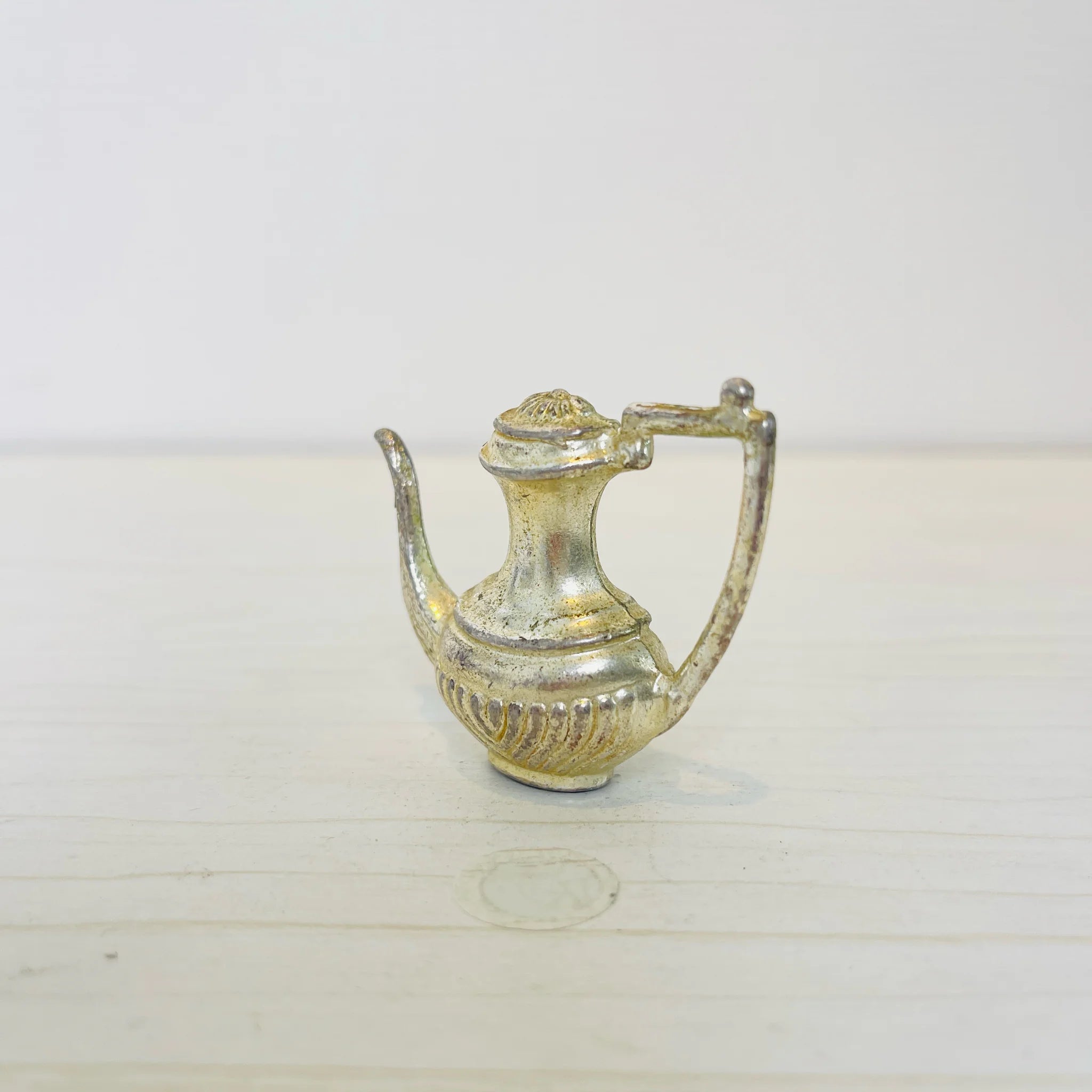 【アンティーク】 真鍮製ミニチュアフィギュア / ピッチャー / 真鍮