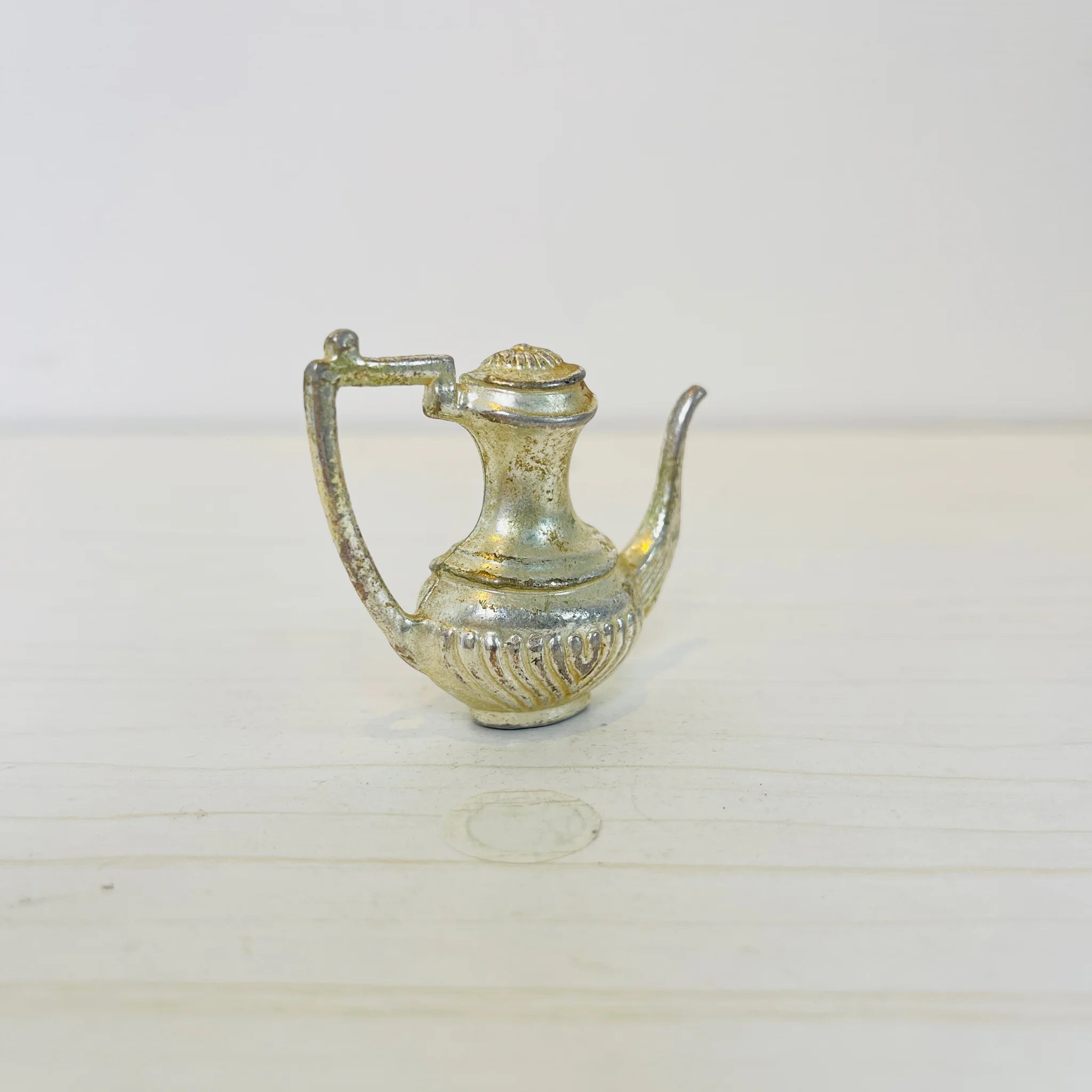 【アンティーク】 真鍮製ミニチュアフィギュア / ピッチャー / 真鍮