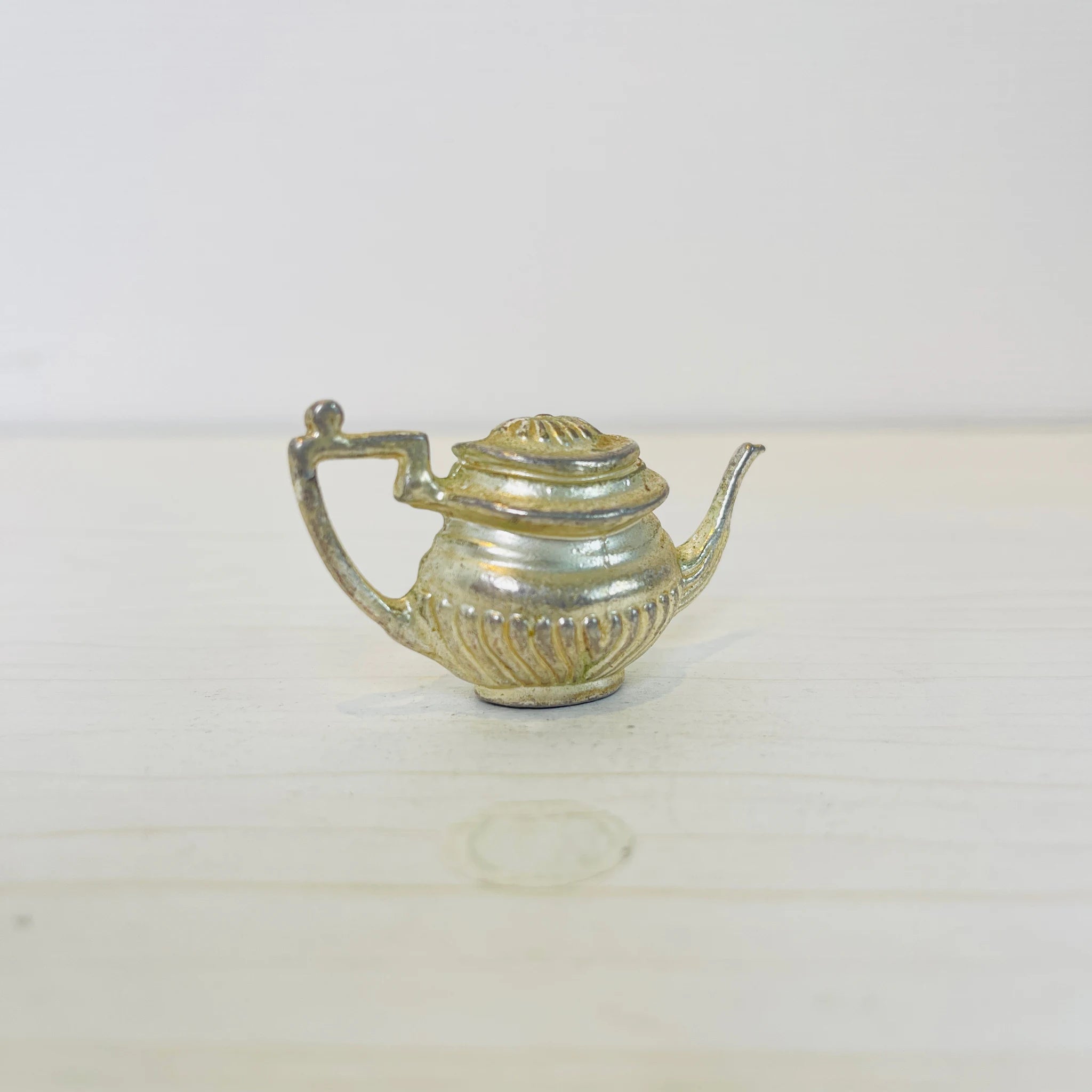 【アンティーク】 真鍮製ミニチュアフィギュア / ピッチャー / 真鍮