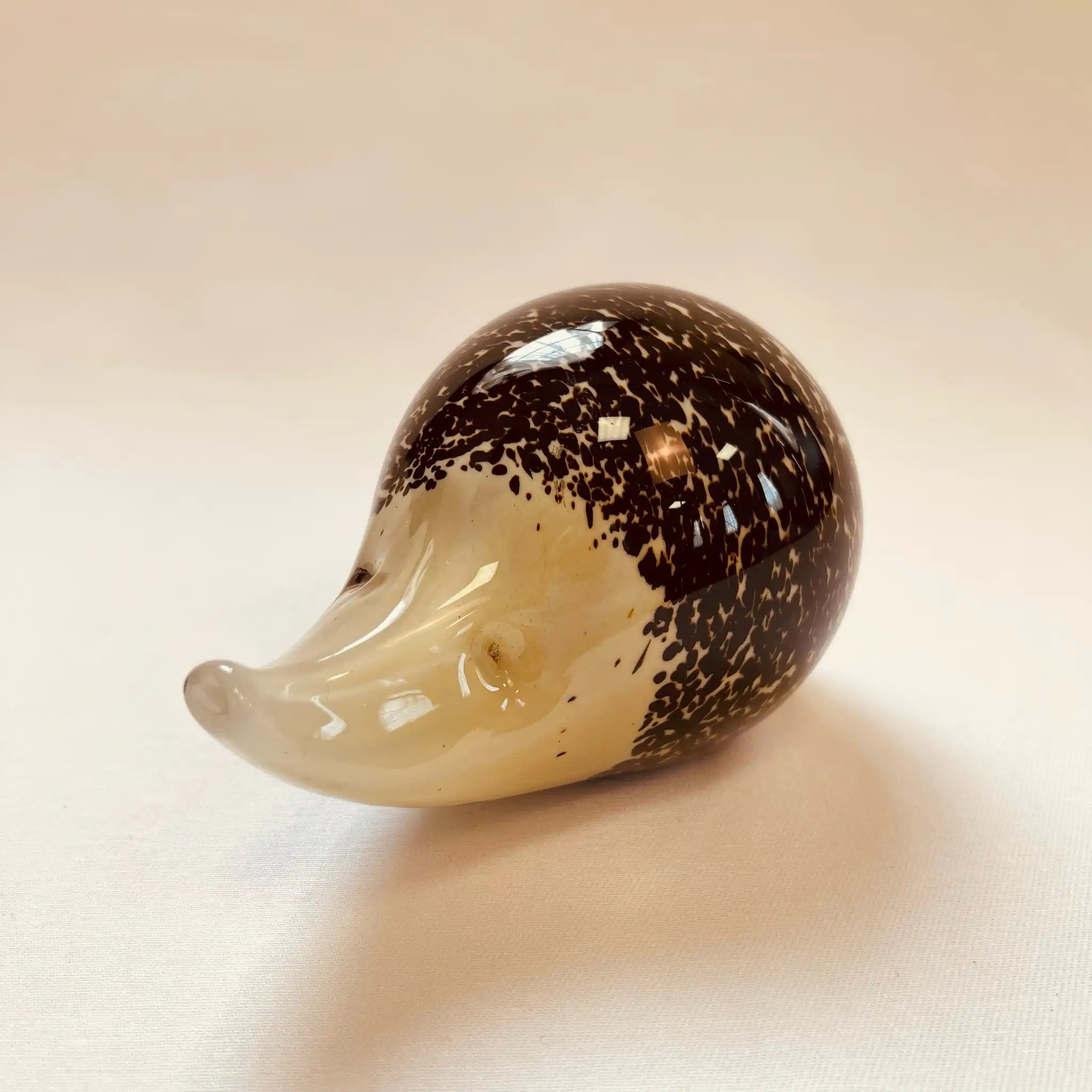 【ビンテージ】 ビンテージガラスオブジェ / WEDGEWOOD(ウェッジウッド) / ハリネズミ / イギリス