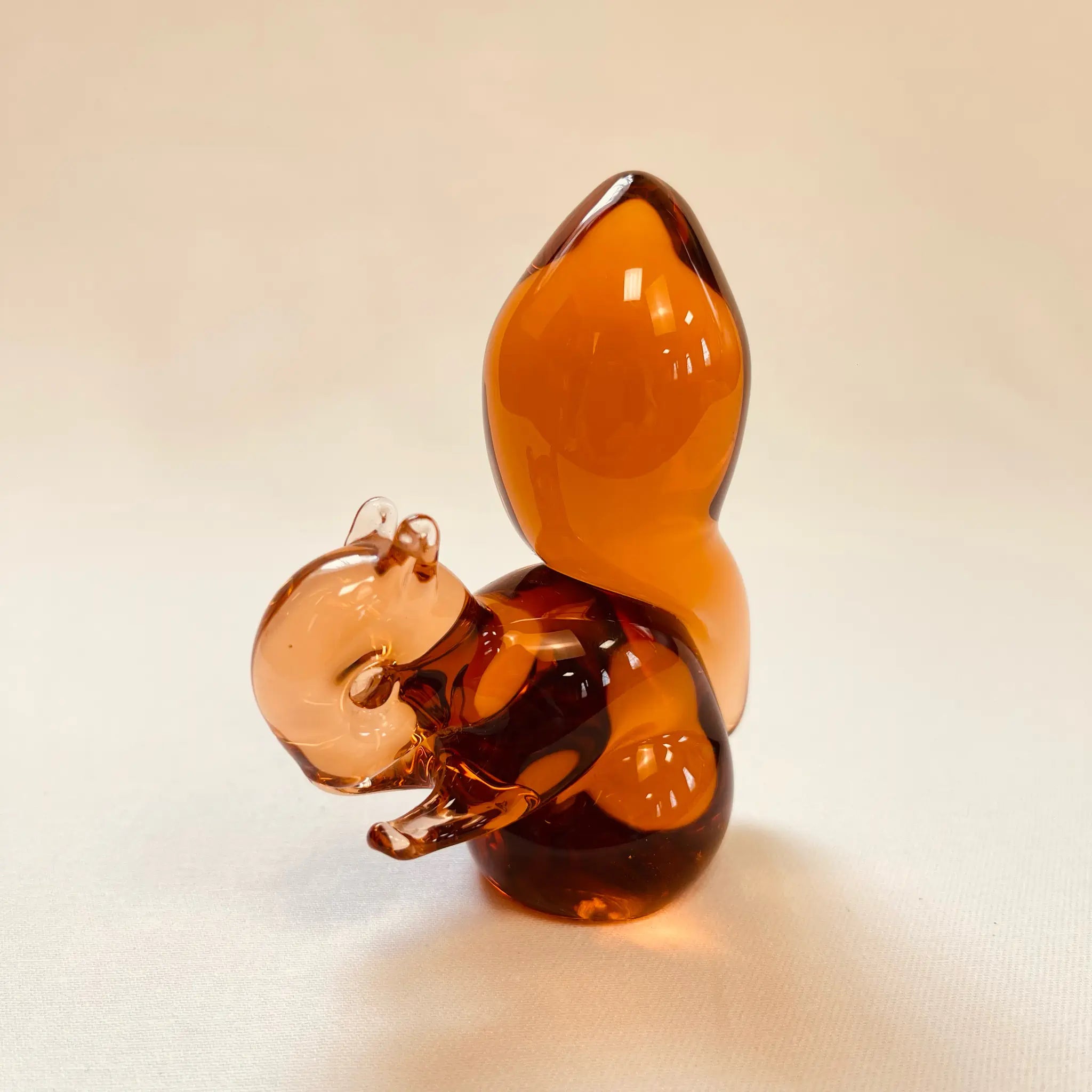 【ビンテージ】 ビンテージガラスオブジェ / WEDGEWOOD(ウェッジウッド) / リス / イギリス