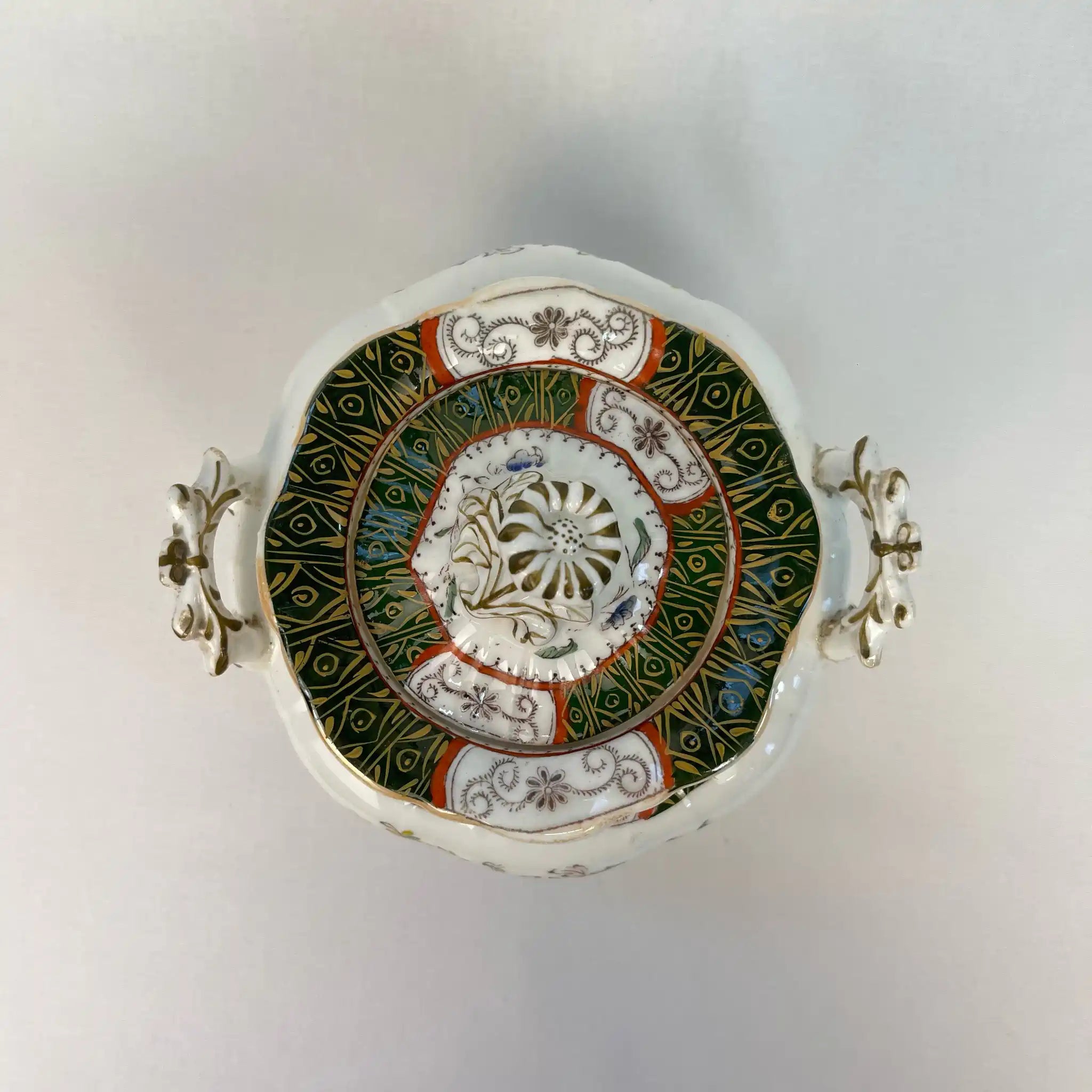 【アンティーク】 シュガーポット / ビクトリアン様式 / 19世紀 / イギリス / Famille Rose(ファミーユ・ローズ)モチーフ