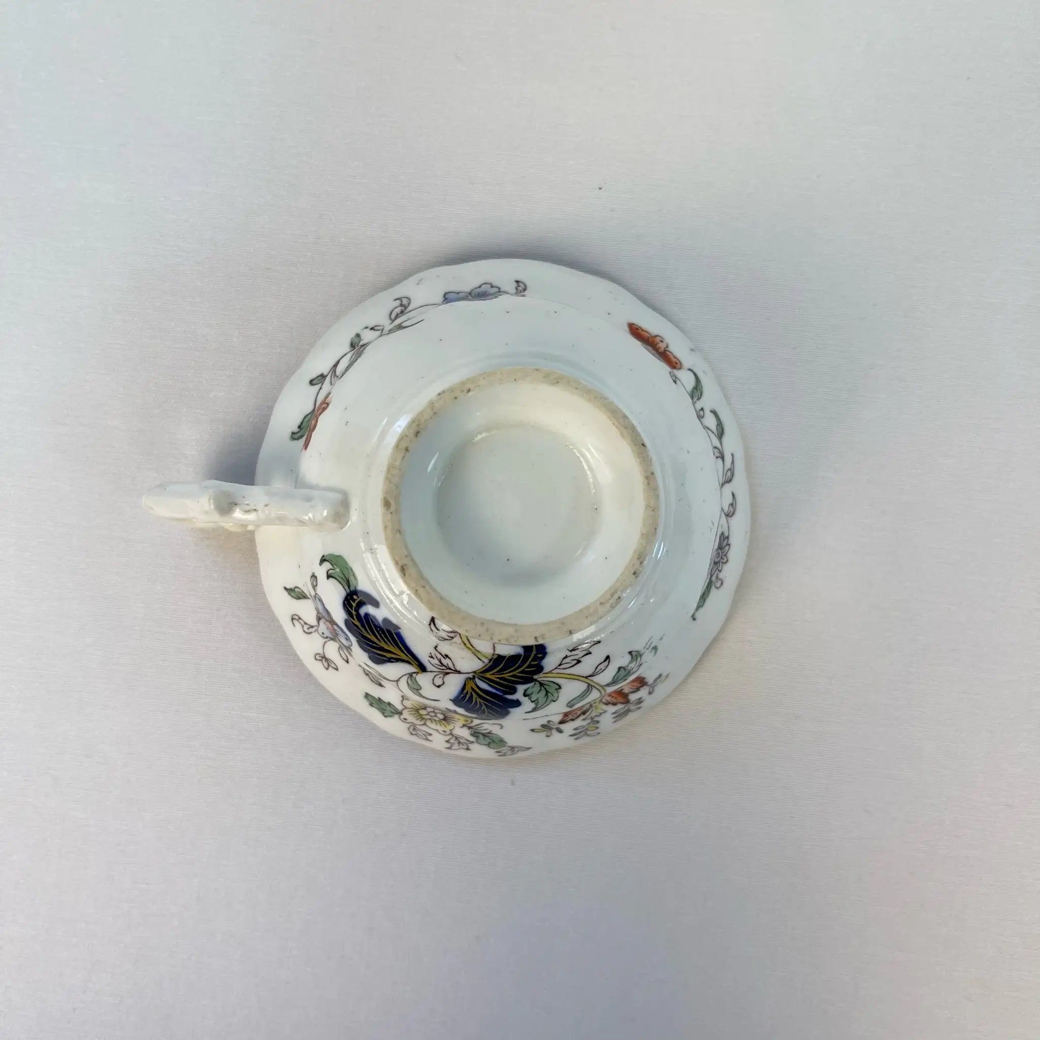 【アンティーク】 ティーカップ / ビクトリアン様式 / イギリス / Famille Rose(ファミーユ・ローズ)モチーフ