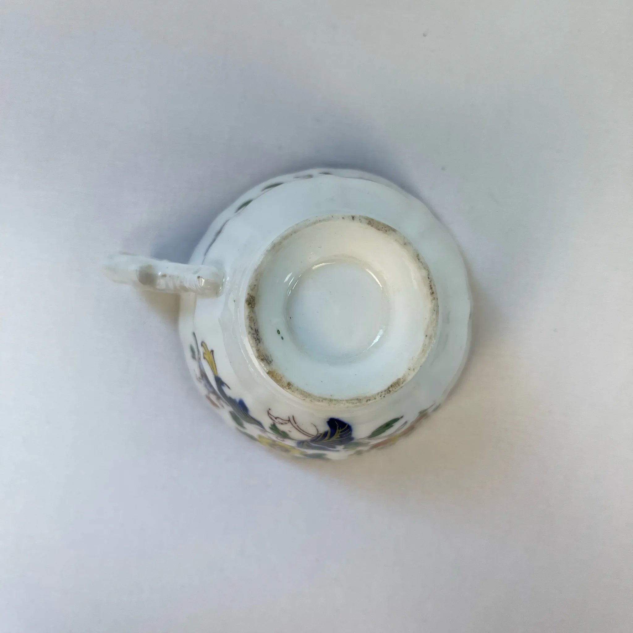 【アンティーク】 ティーカップ / ビクトリアン様式 / イギリス / Famille Rose(ファミーユ・ローズ)モチーフ