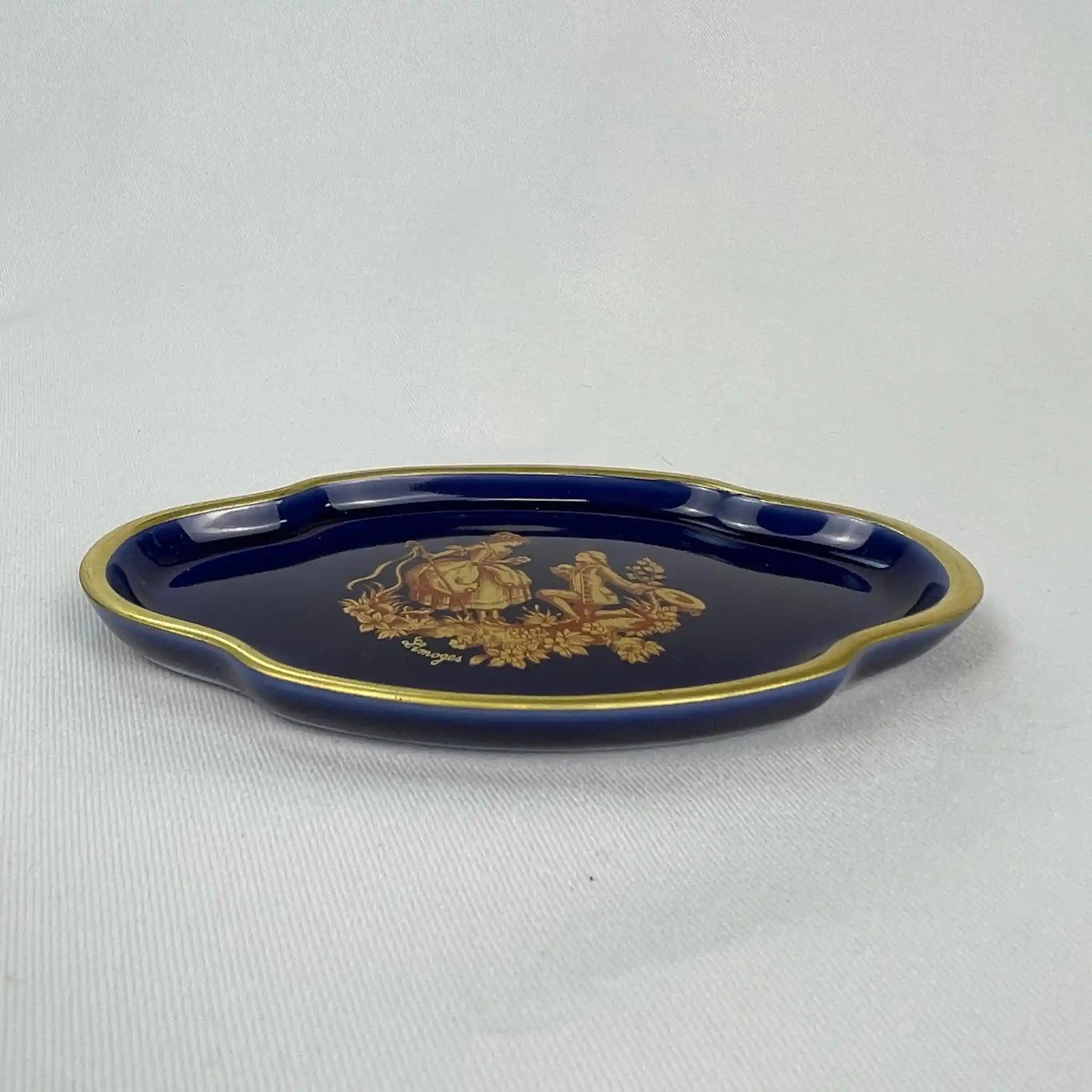 【アンティーク】 プレート(小皿) / Limoges(リモージュ) / CASTEL(カステル) / フランス / 22K金彩ヴィネット模様