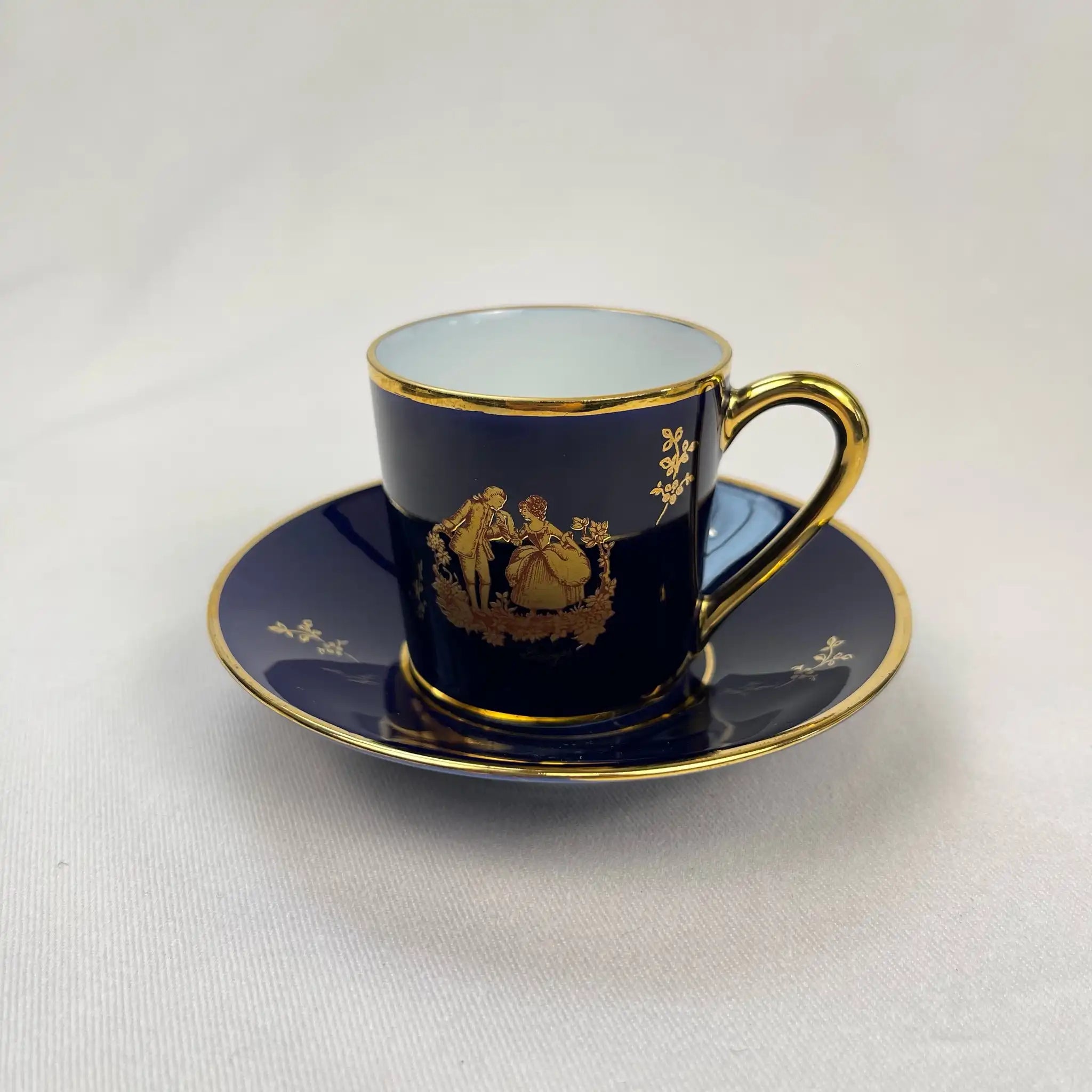 【アンティーク】 カップ&ソーサーセット / Limoges(リモージュ) / CASTEL(カステル) / フランス / 22K金彩ヴィネット模様