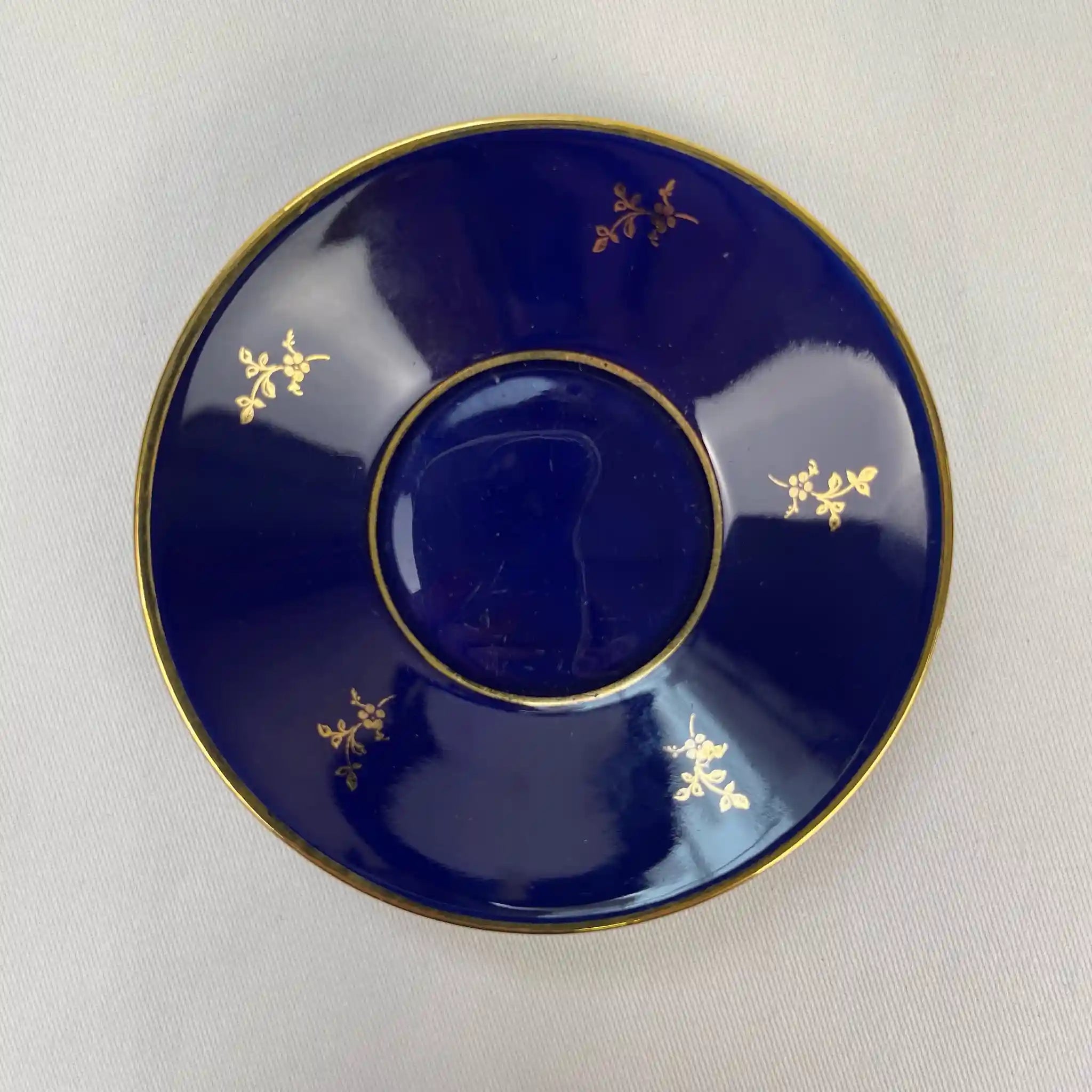 【アンティーク】 カップ&ソーサーセット / Limoges(リモージュ) / CASTEL(カステル) / フランス / 22K金彩ヴィネット模様