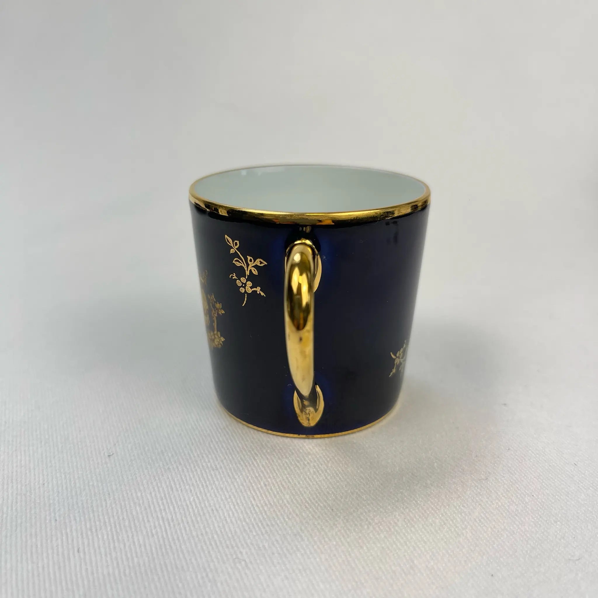 【アンティーク】 カップ&ソーサーセット / Limoges(リモージュ) / CASTEL(カステル) / フランス / 22K金彩ヴィネット模様