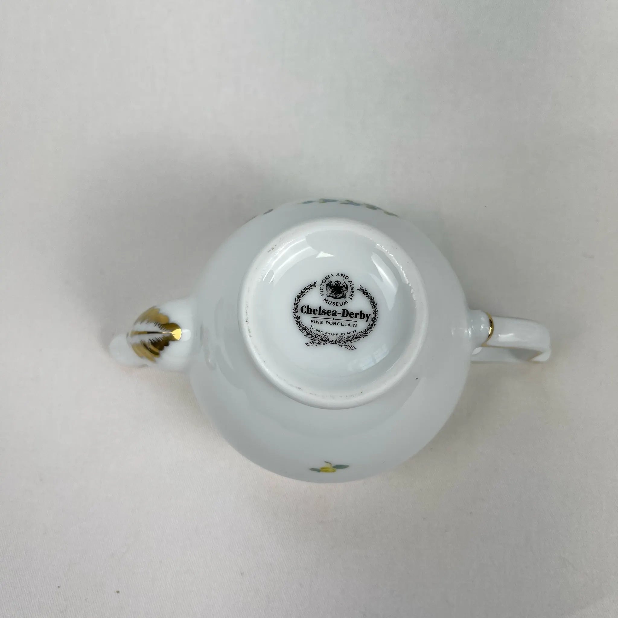 復古茶壺 / 切爾西-德比 / 維多利亞與艾爾伯特博物館切爾西-德比藏品 / 1985年 / 英國 / 富蘭克林造幣廠