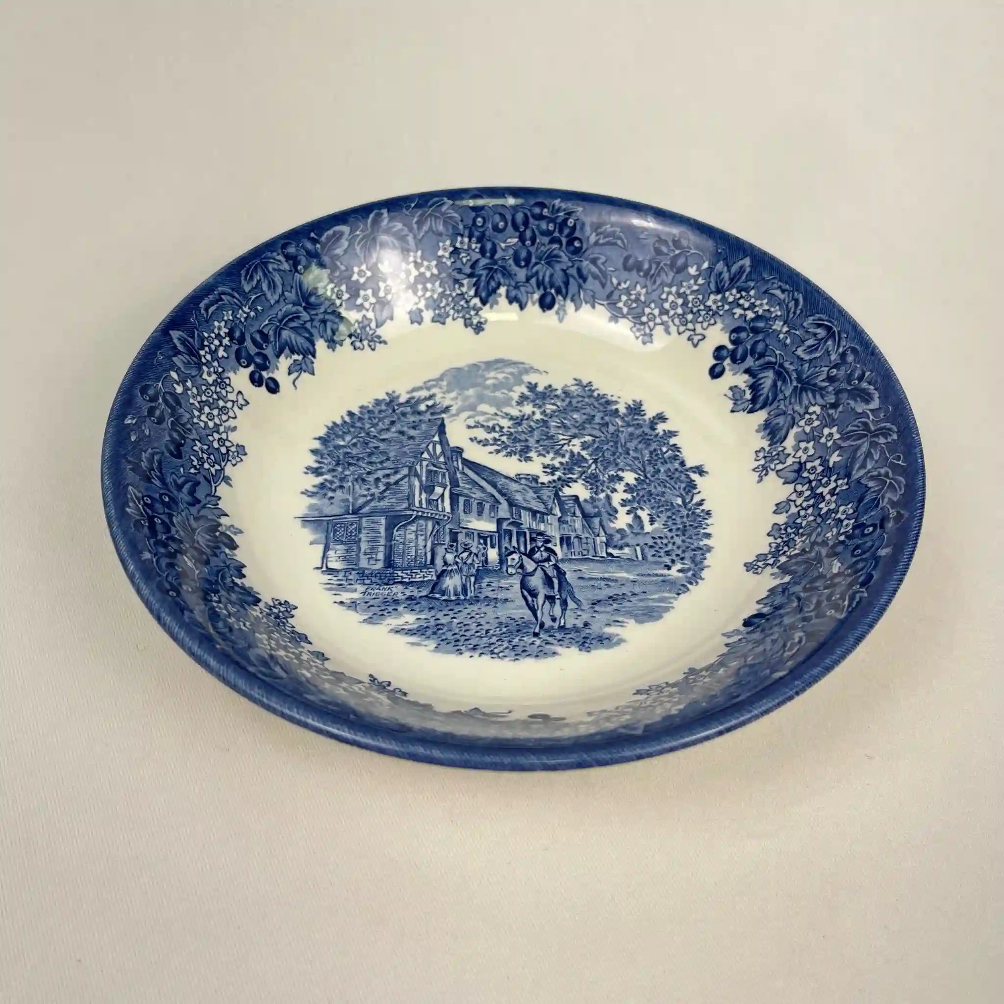 【ビンテージ】 プレート(皿) / WEDGWOOD(ウェッジウッド) / ロマンチックイングランド / 1990年後半 / イギリス / 廃盤品,希少価値高