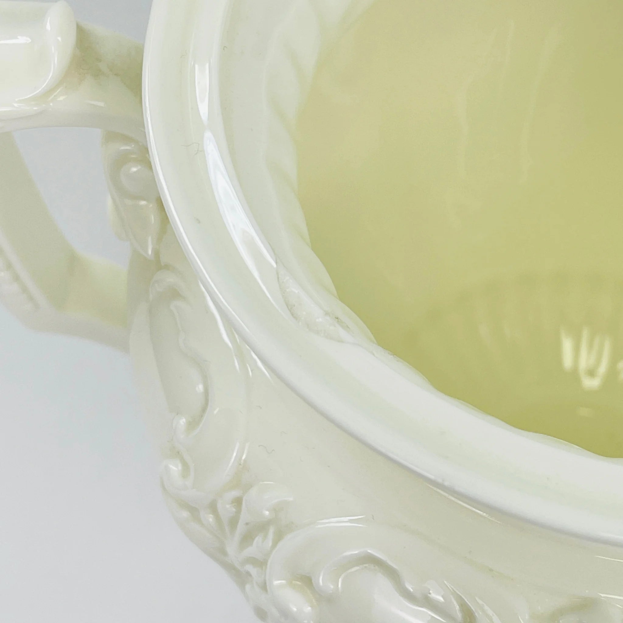 【アンティーク】 フラワーベース / ネオクラシカル様式 / アンフォラ型 イギリス直輸入