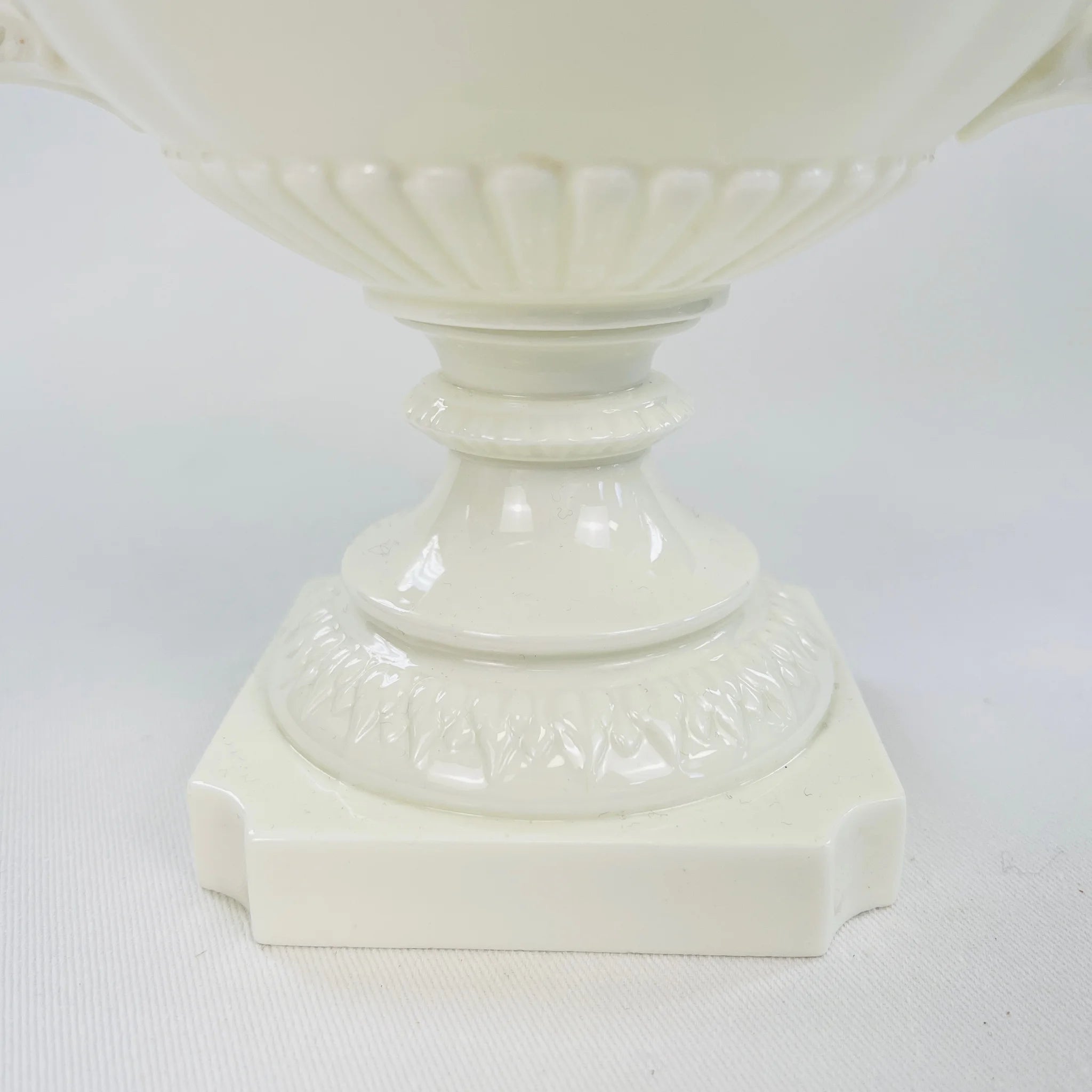 【アンティーク】 フラワーベース / ネオクラシカル様式 / アンフォラ型 イギリス直輸入