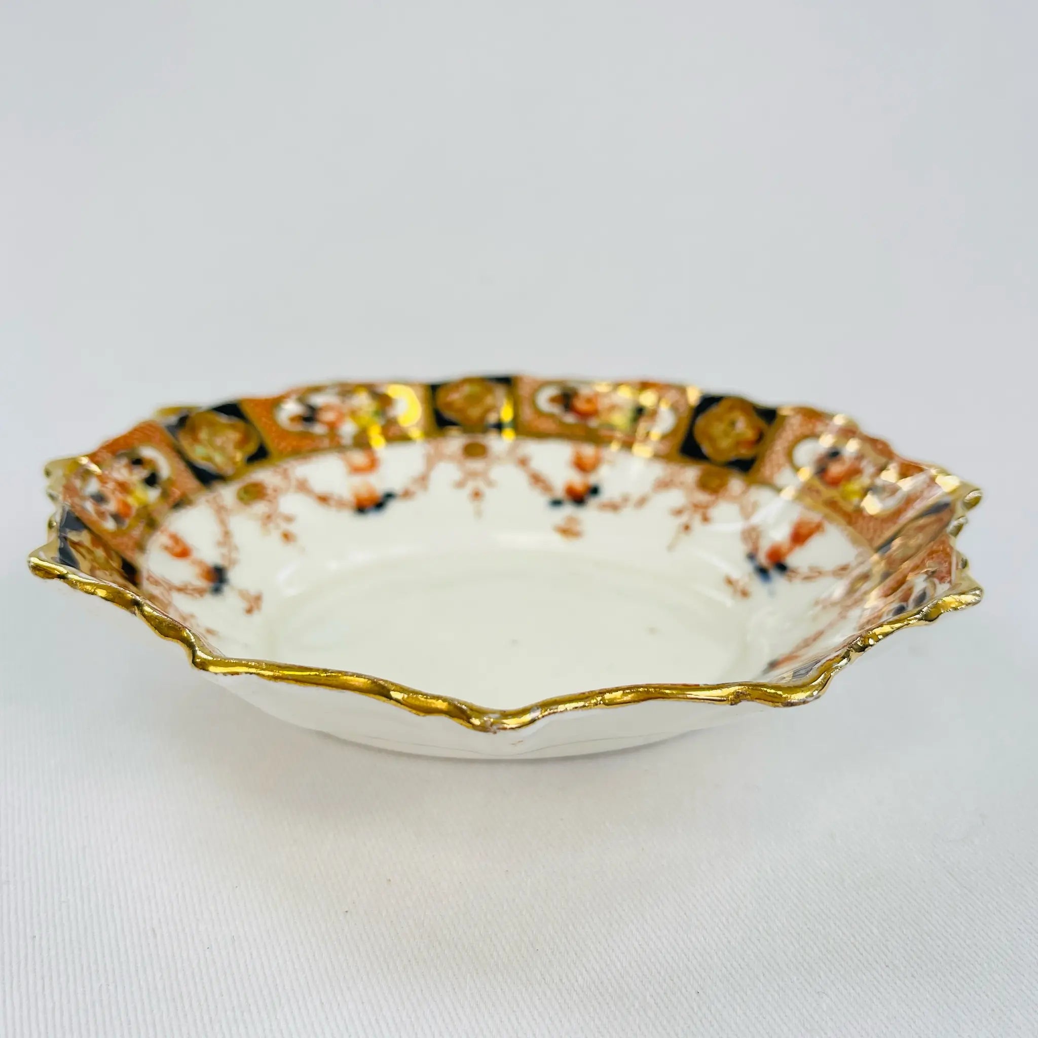 【アンティーク】 プレート / ロイヤルスタッフォードチャイナ(Royal Stafford China) / 伊万里様式 / 1930年代頃 / Fine Bone China