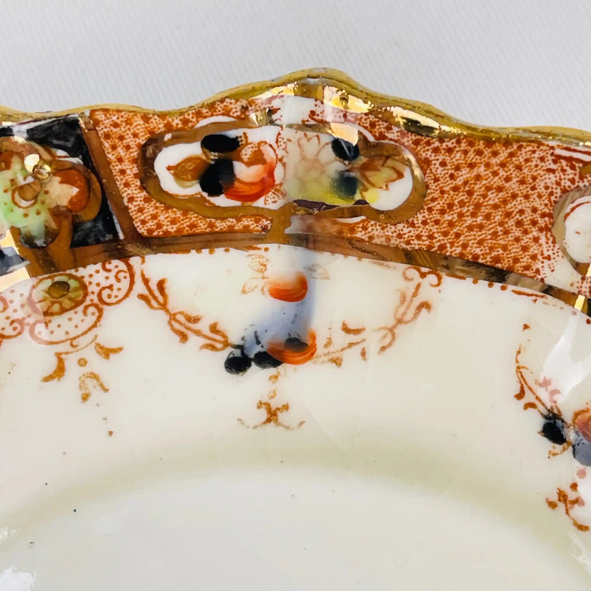 【アンティーク】 プレート / ロイヤルスタッフォードチャイナ(Royal Stafford China) / 伊万里様式 / 1930年代頃 / Fine Bone China