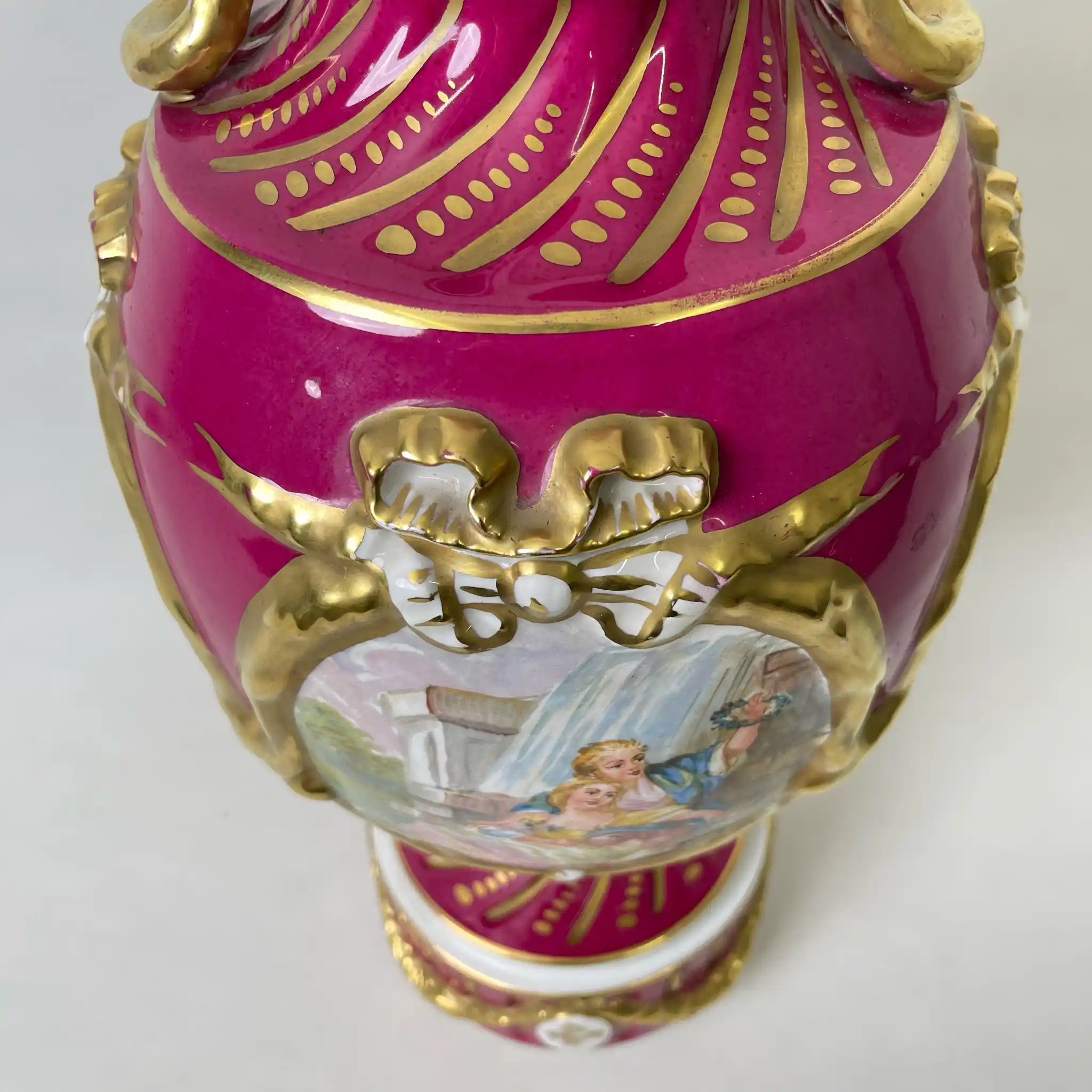 【アンティーク】 フラワーベース(花瓶) / 1900年代 / 磁器 / フランス / 金彩装飾