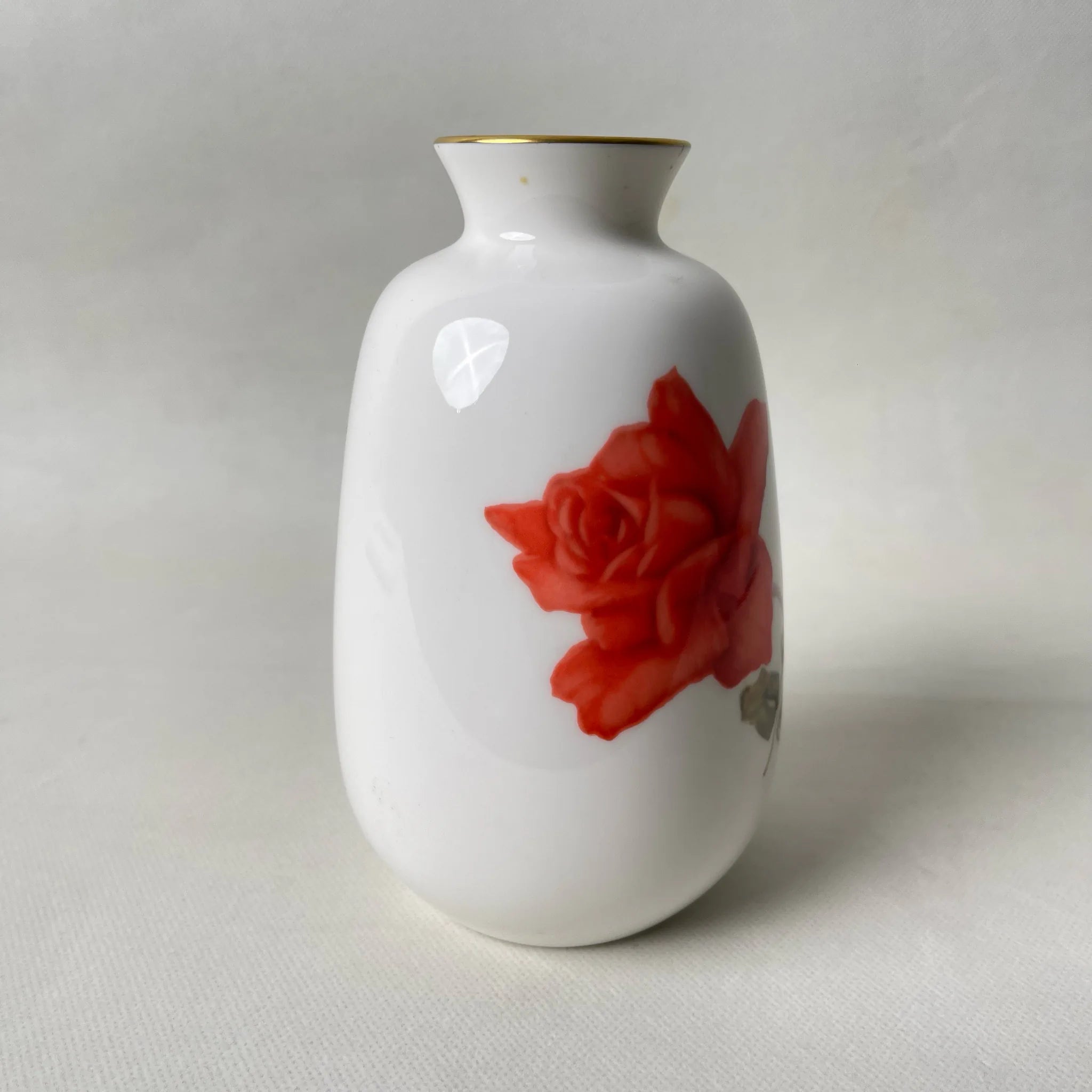 【リユース】 フラワーベース(花瓶) / Noritake(ノリタケ) / 陶器 / 日本 / 金彩 薔薇