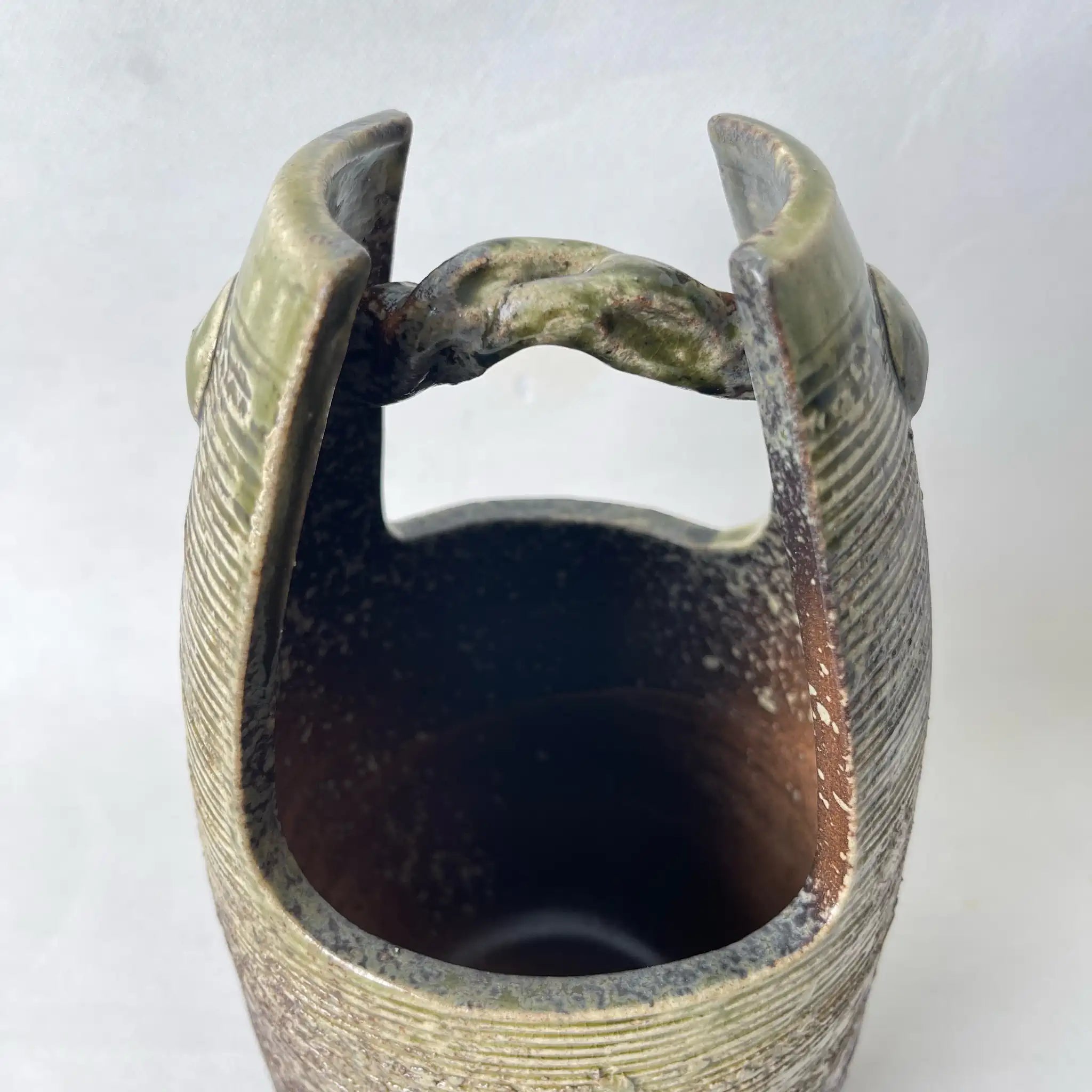【リユース】 花瓶(フラワーベース) / 陶器 / 日本 / 釉薬塗布