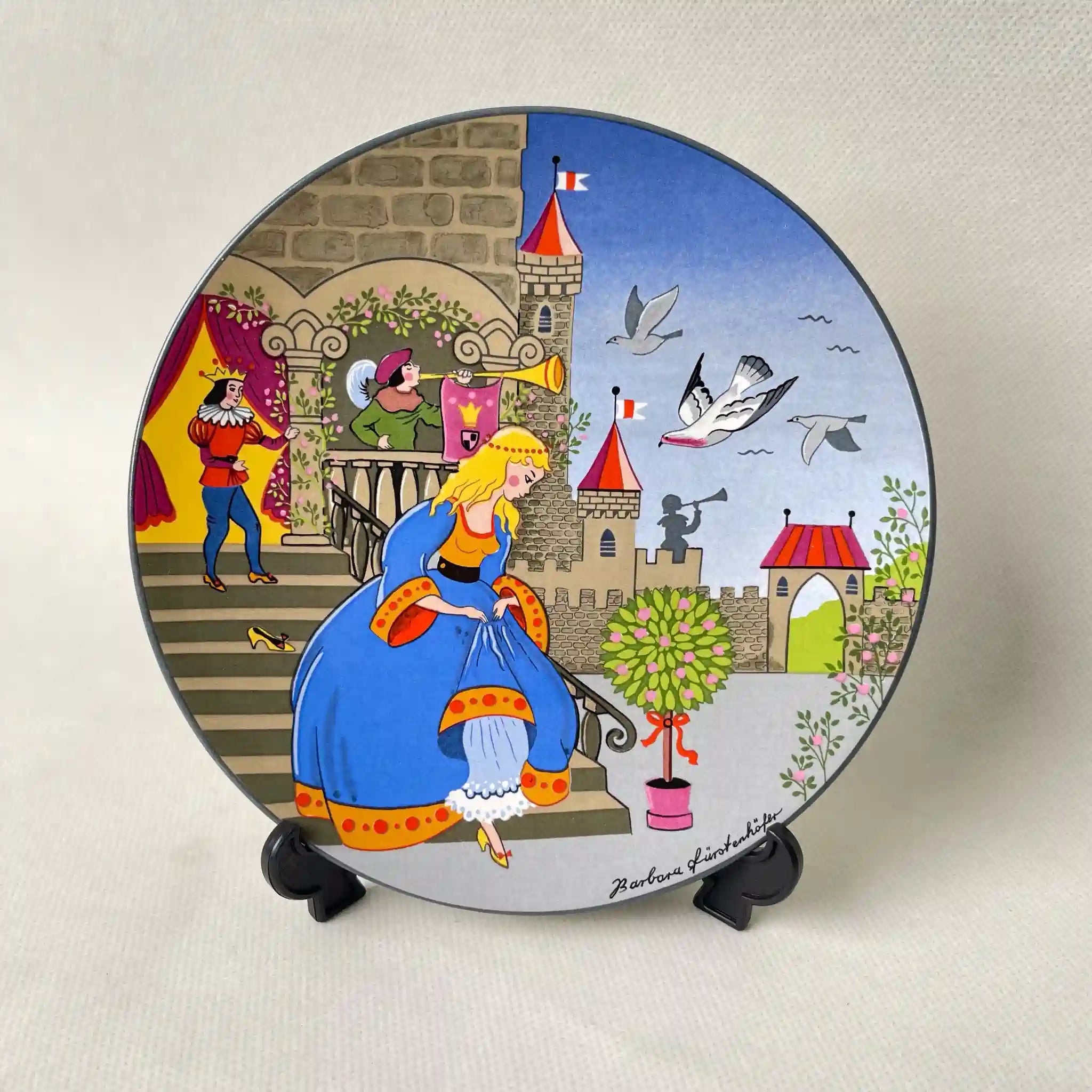 【ビンテージ】 プレート(皿) / Poole Pottery(プール ポタリー) / シンデレラ / 陶器 / イギリス / スタンド付き