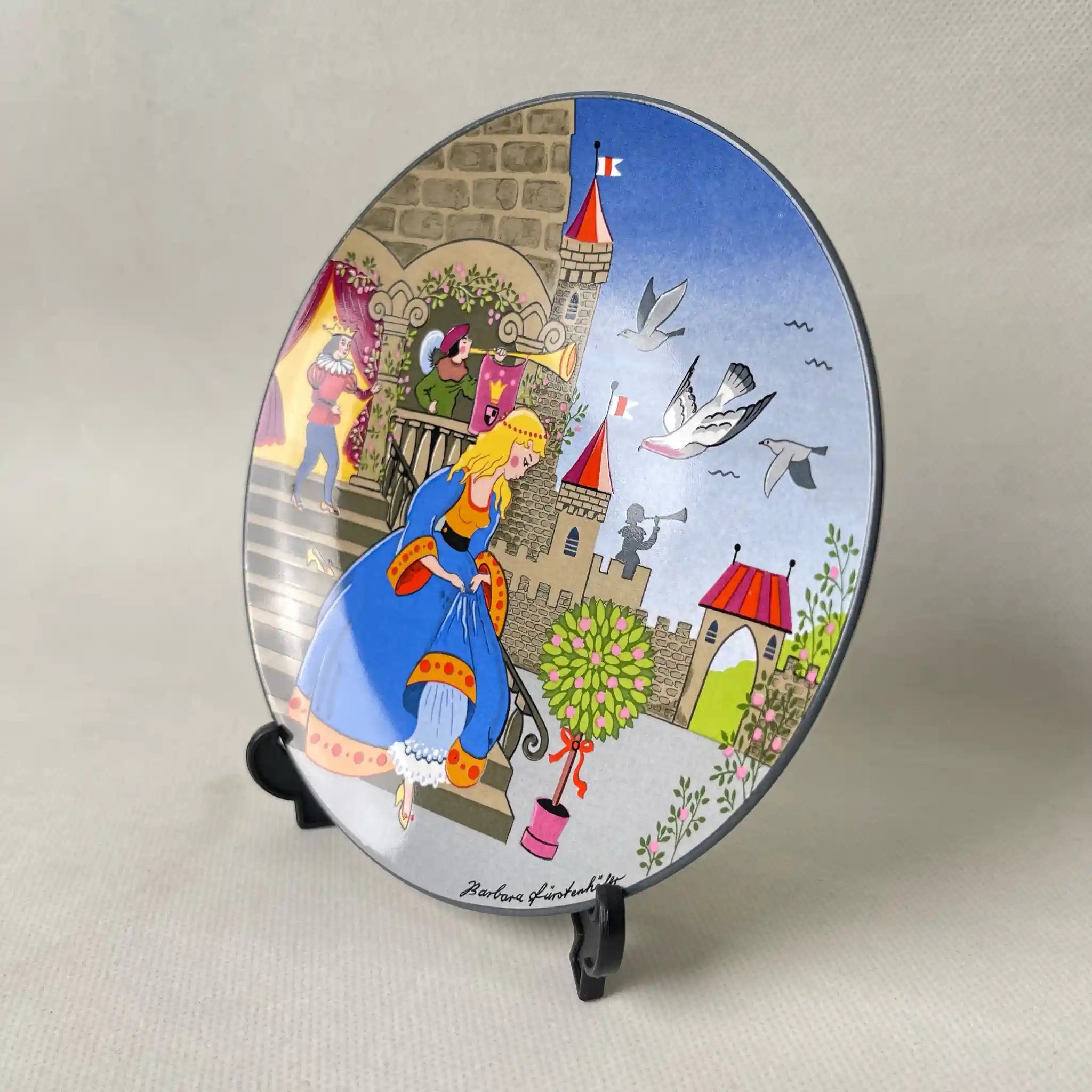 【ビンテージ】 プレート(皿) / Poole Pottery(プール ポタリー) / シンデレラ / 陶器 / イギリス / スタンド付き