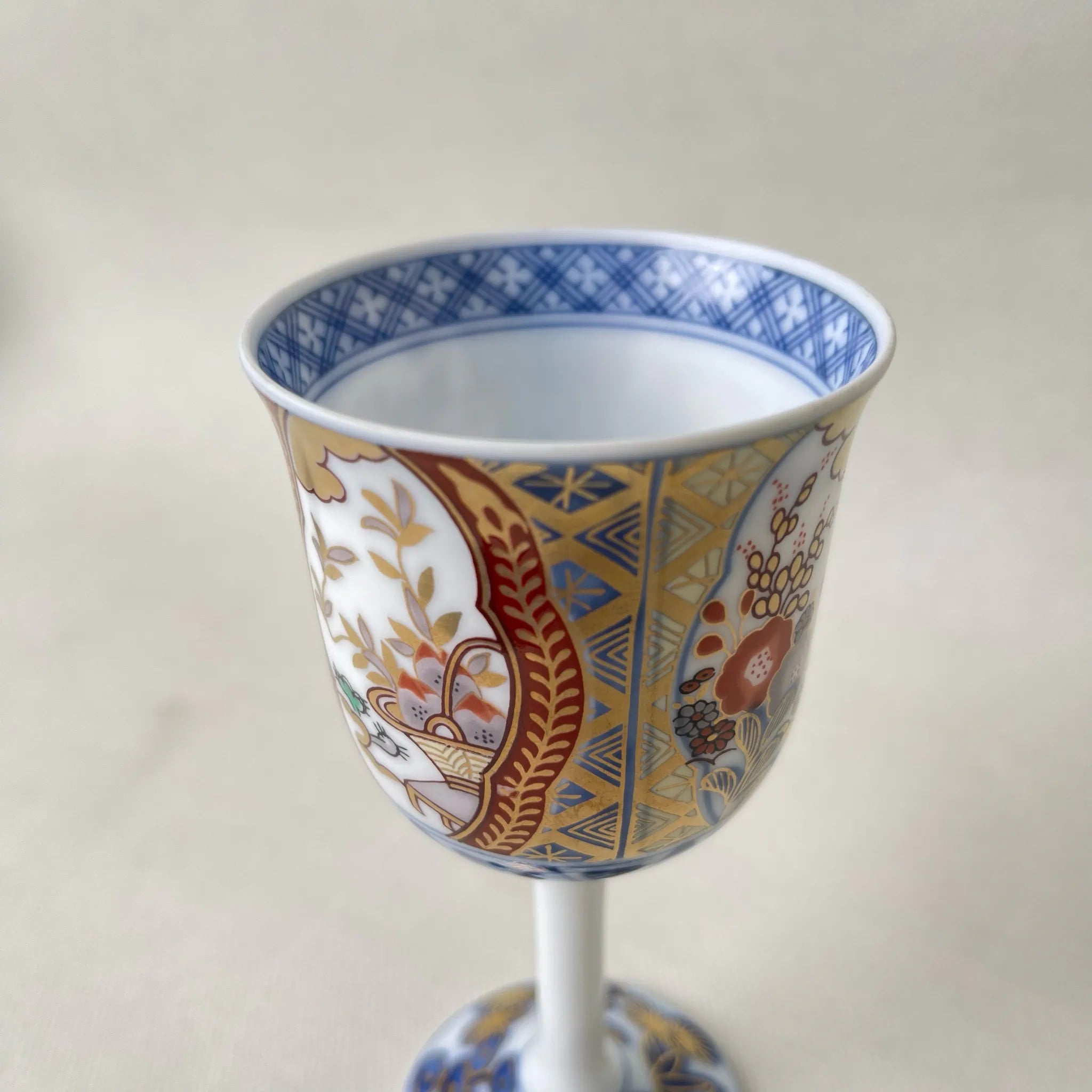 【リユース】 ワインカップ / 龍峰窯 / 伊万里 / 日本 / 染錦金彩