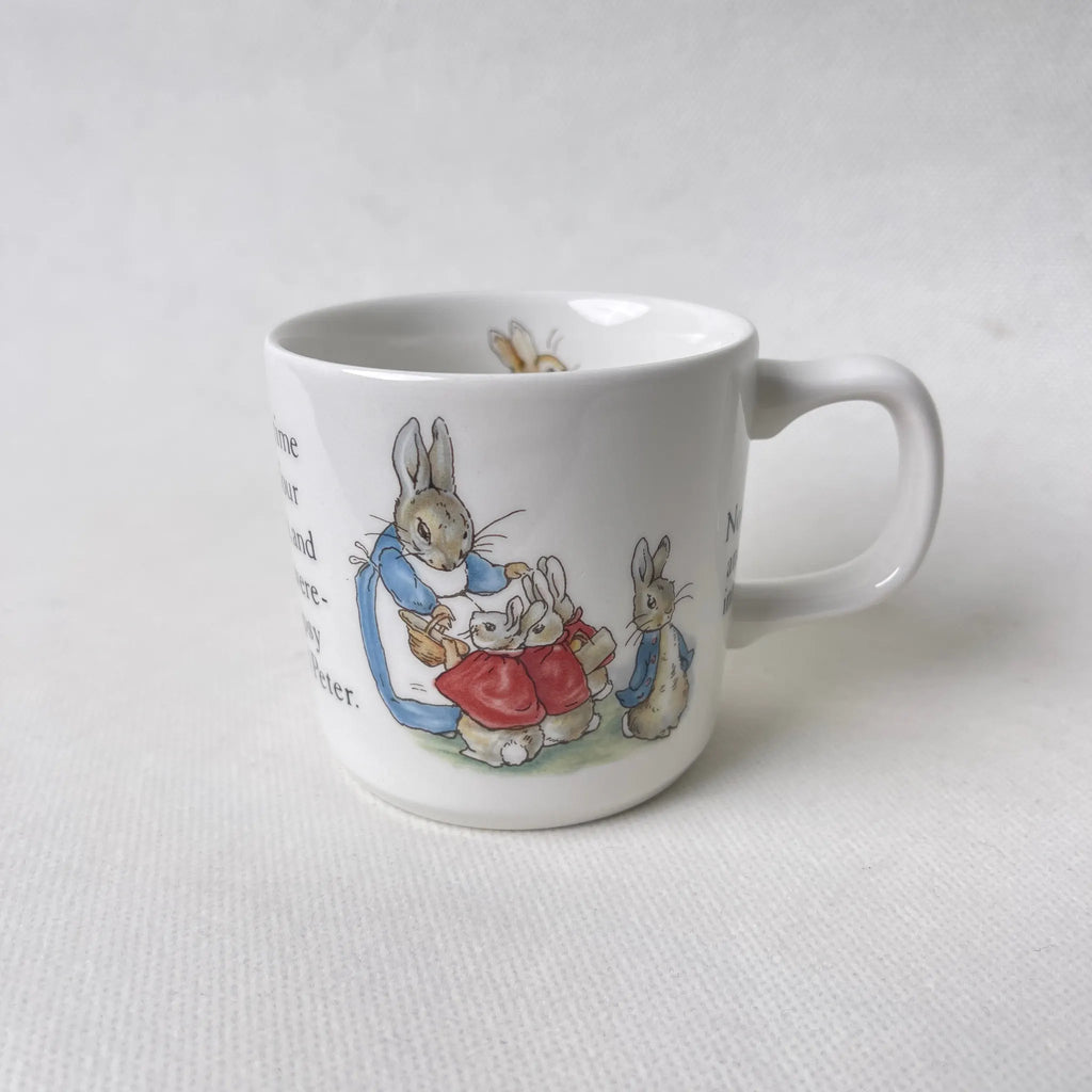 旧刻印★ウェッジウッド★ピーターラビットのランプ★イギリス アンティーク うさぎ WEDGWOOD(ウエッジウッド) / マグカップ(コップ) / ピーターラビット