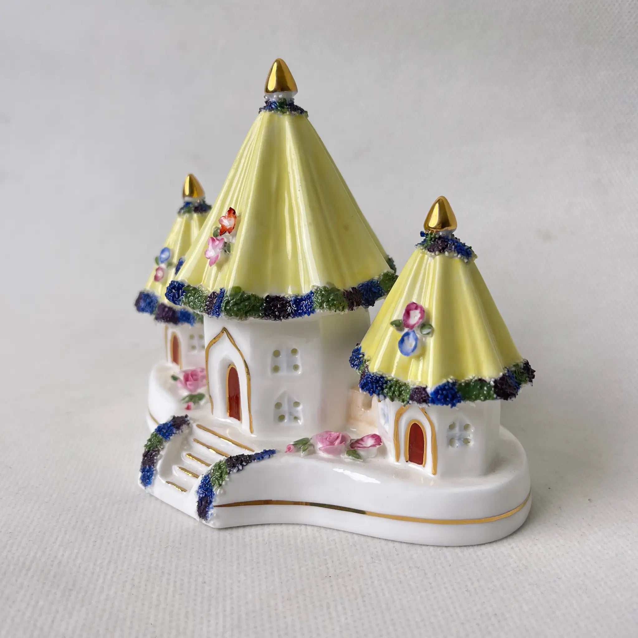 【ビンテージ】 磁器製オブジェ / Coalport(コールポート) / Three Steeples / Fine Bone China / イギリス