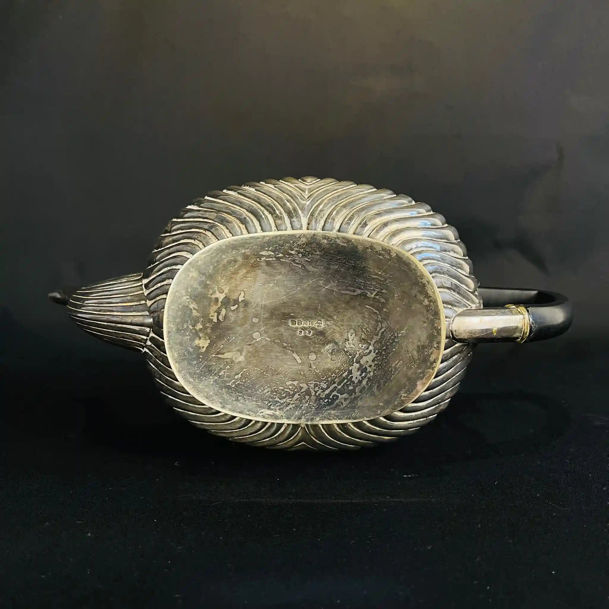 【アンティーク】 シュガーポット&クリーナー / Elkington(エルキントン) / ガドルーン装飾 / シルバーメッキ黒檀材 / イギリス / (ツインハンドル)、コーヒーポット&ティーポット(黒檀ハンドル)