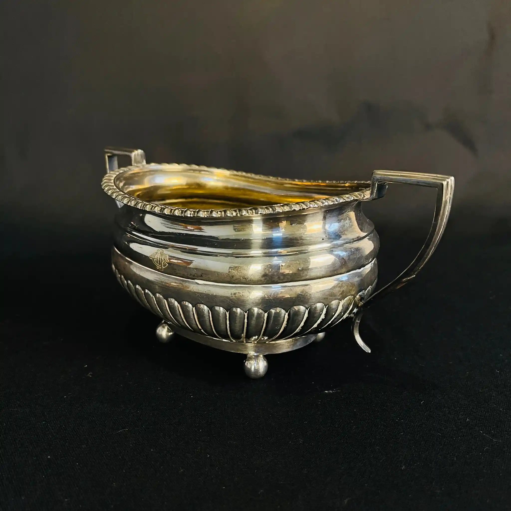 【アンティーク】 シュガーポット&クリーナー / Elkington(エルキントン) / ガドルーン装飾 / シルバーメッキ黒檀材 / イギリス / (ツインハンドル)、コーヒーポット&ティーポット(黒檀ハンドル)