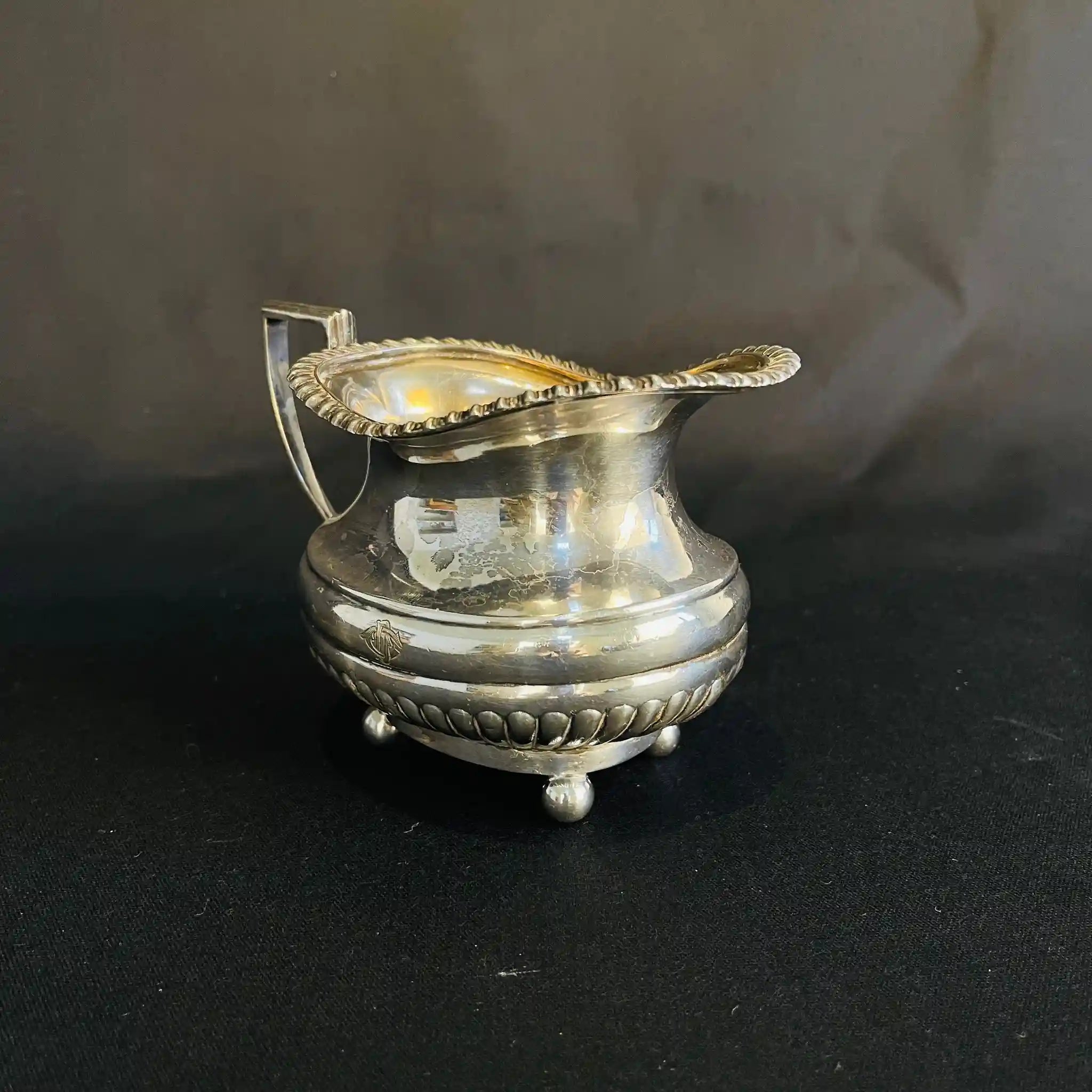 【アンティーク】 シュガーポット&クリーナー / Elkington(エルキントン) / ガドルーン装飾 / シルバーメッキ黒檀材 / イギリス / (ツインハンドル)、コーヒーポット&ティーポット(黒檀ハンドル)